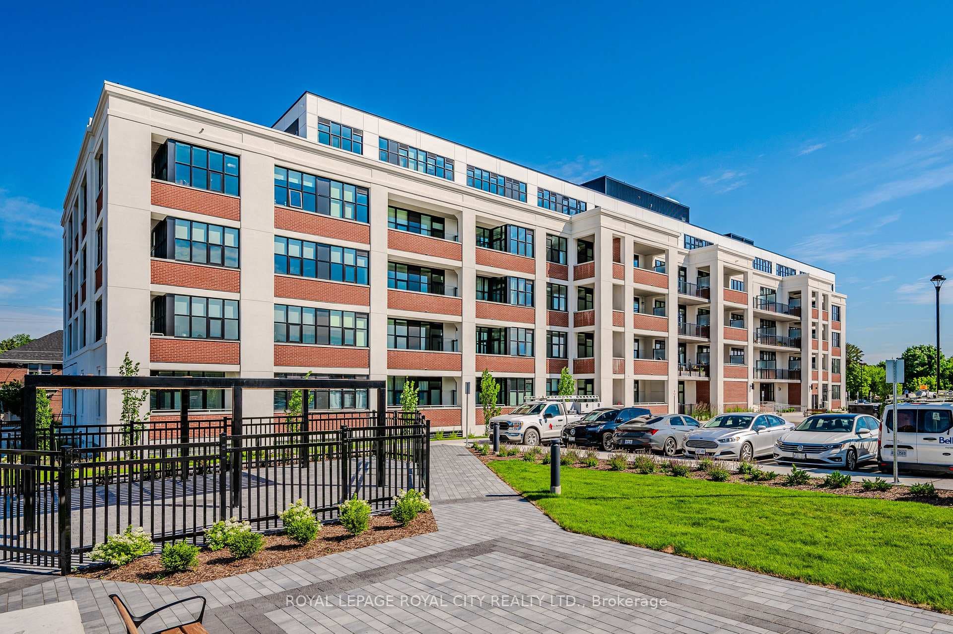 120 Huron Street Unit 410, Guelph, ON N1E 0T8 - Photo 1