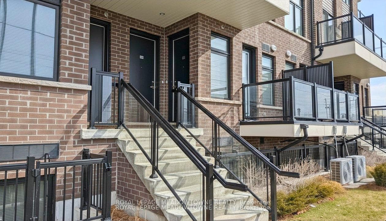 755 Omega Drive Unit 319, Pickering, ON L1V 0H1 - Photo 1
