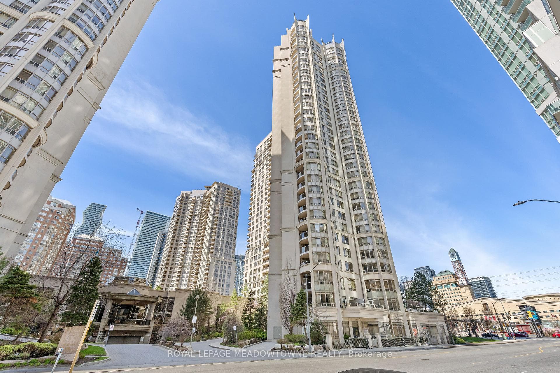 3888 Duke Of York Boulevard Unit 1030, Mississauga, ON L5B 4P5 - Photo 1