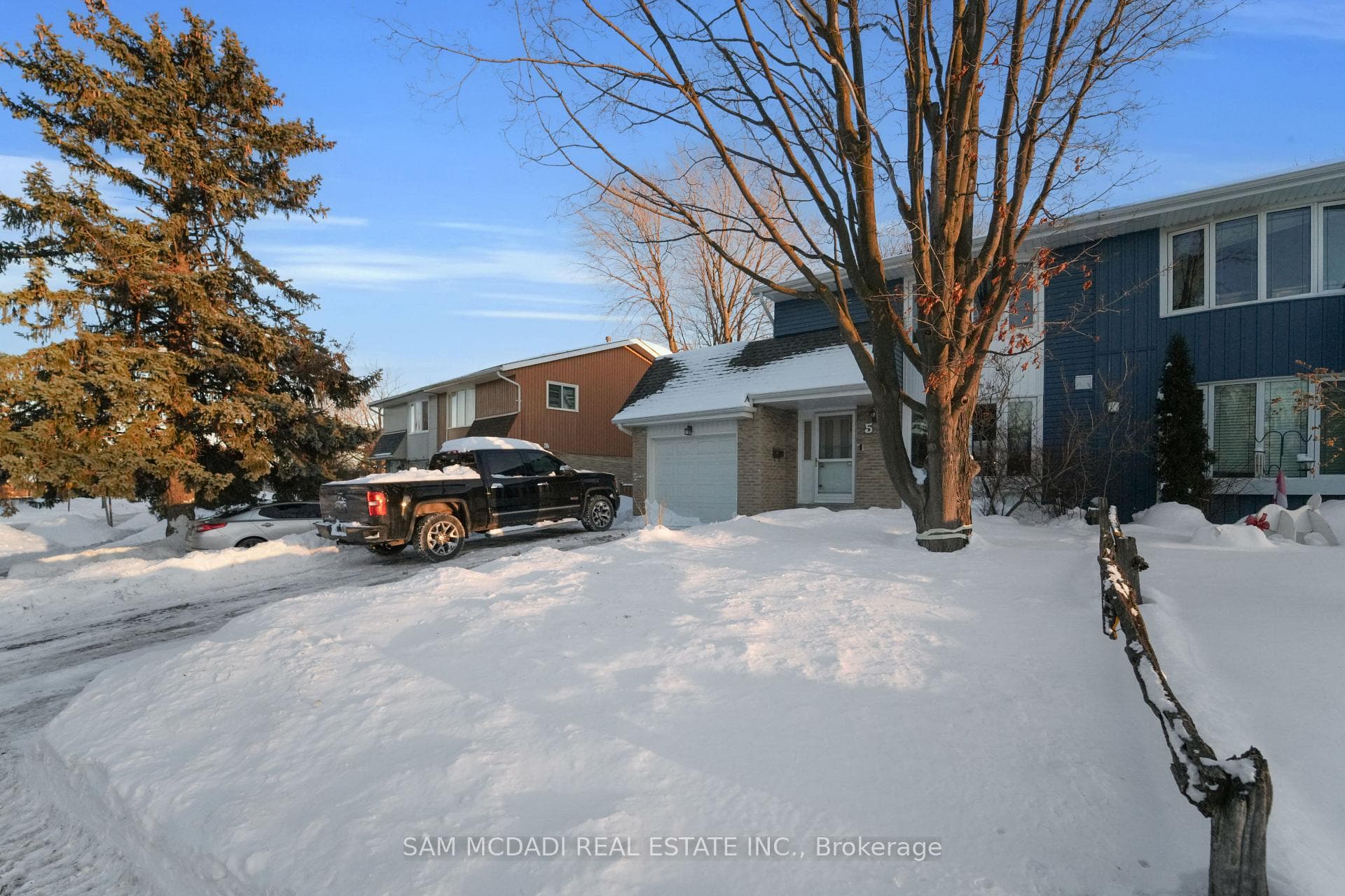 5 Bow River Crescent, Mississauga, ON L5N 1J1 - Photo 1