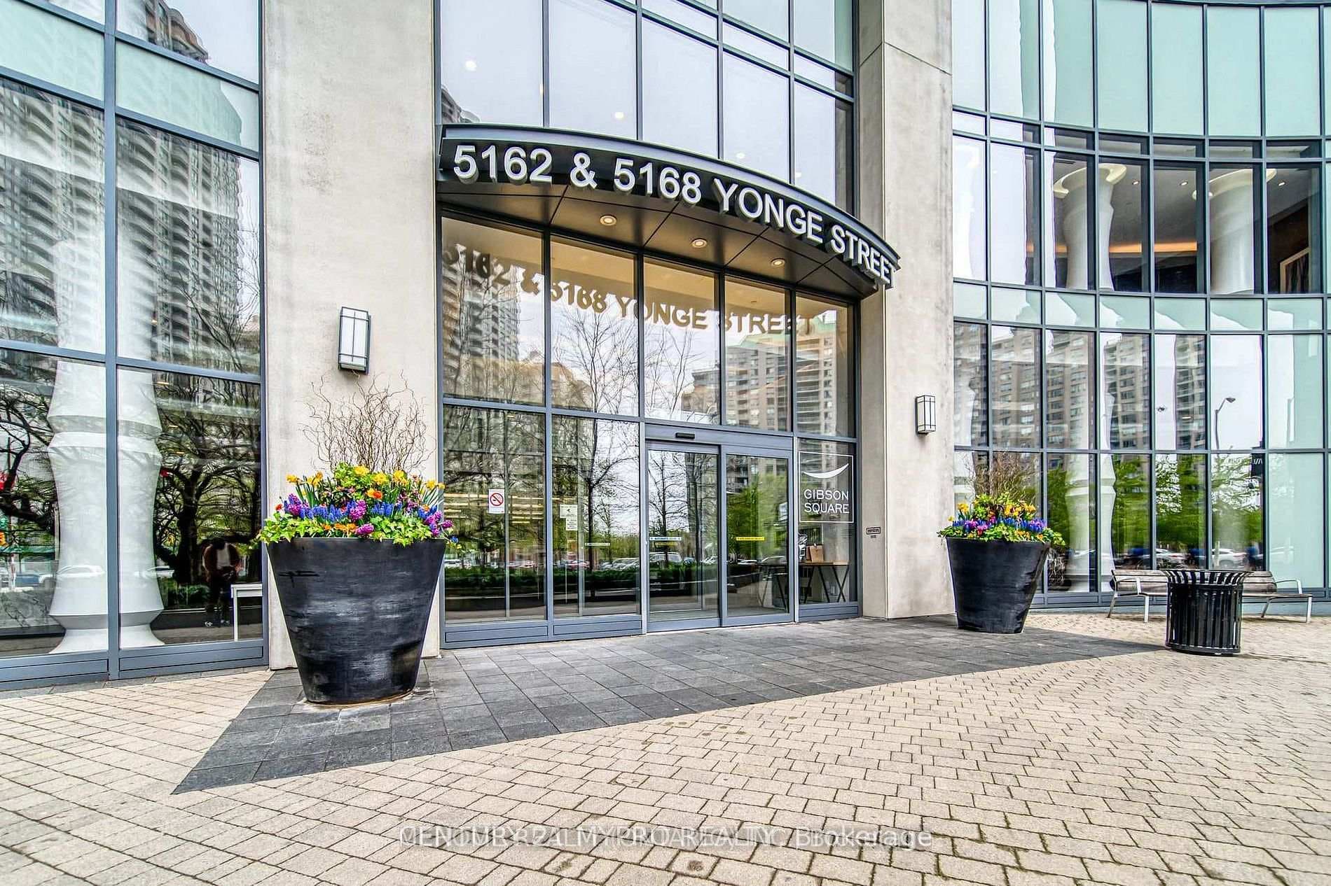 5168 Yonge Street Unit 502, Thornhill / Willowdale, ON M2N 0G1 - Photo 1