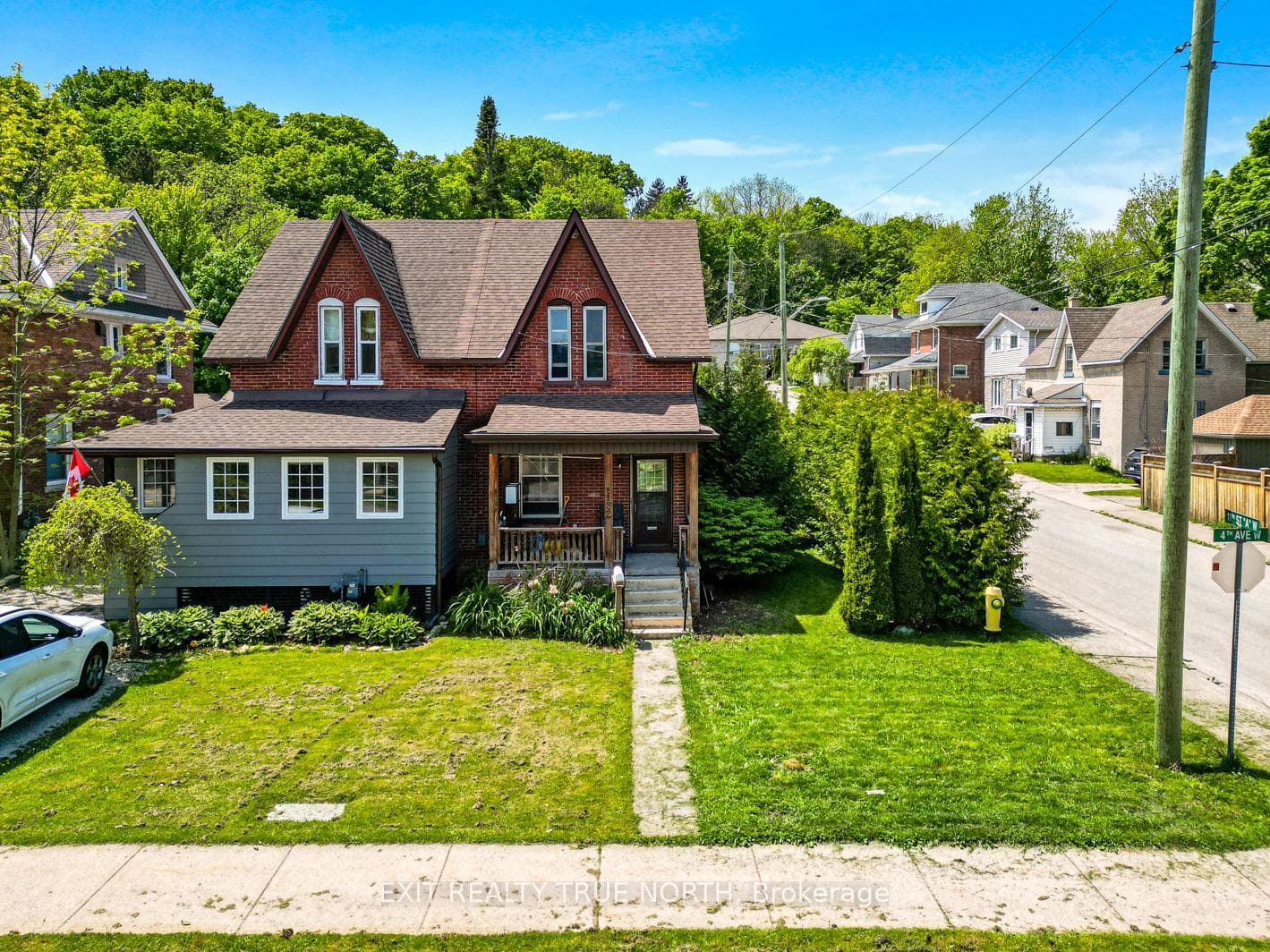 1132 4th Avenue, Owen Sound, ON N4K 4W2 - Photo 1