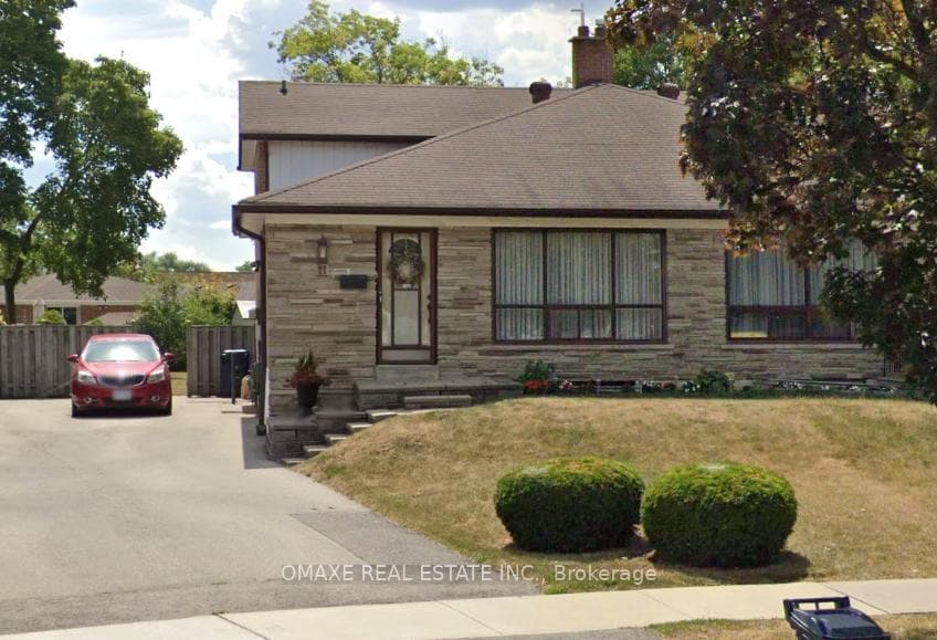 11 LANGFIELD Crescent, Etobicoke (West Mall / Rexdale), ON M9V 3L6 - Photo 1