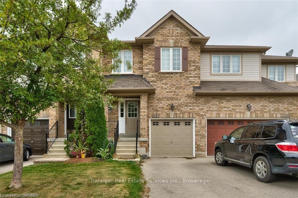 1237 WESTVIEW Terrace, Oakville, ON L6M 4B4 - Photo 1