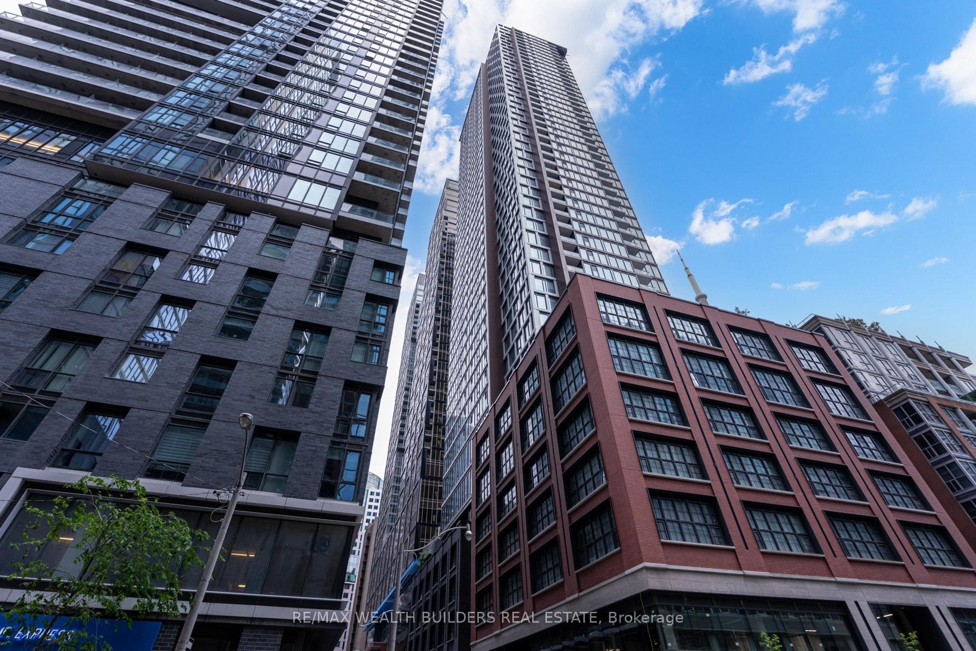 15 Mercer Street Unit 2403, Toronto C01