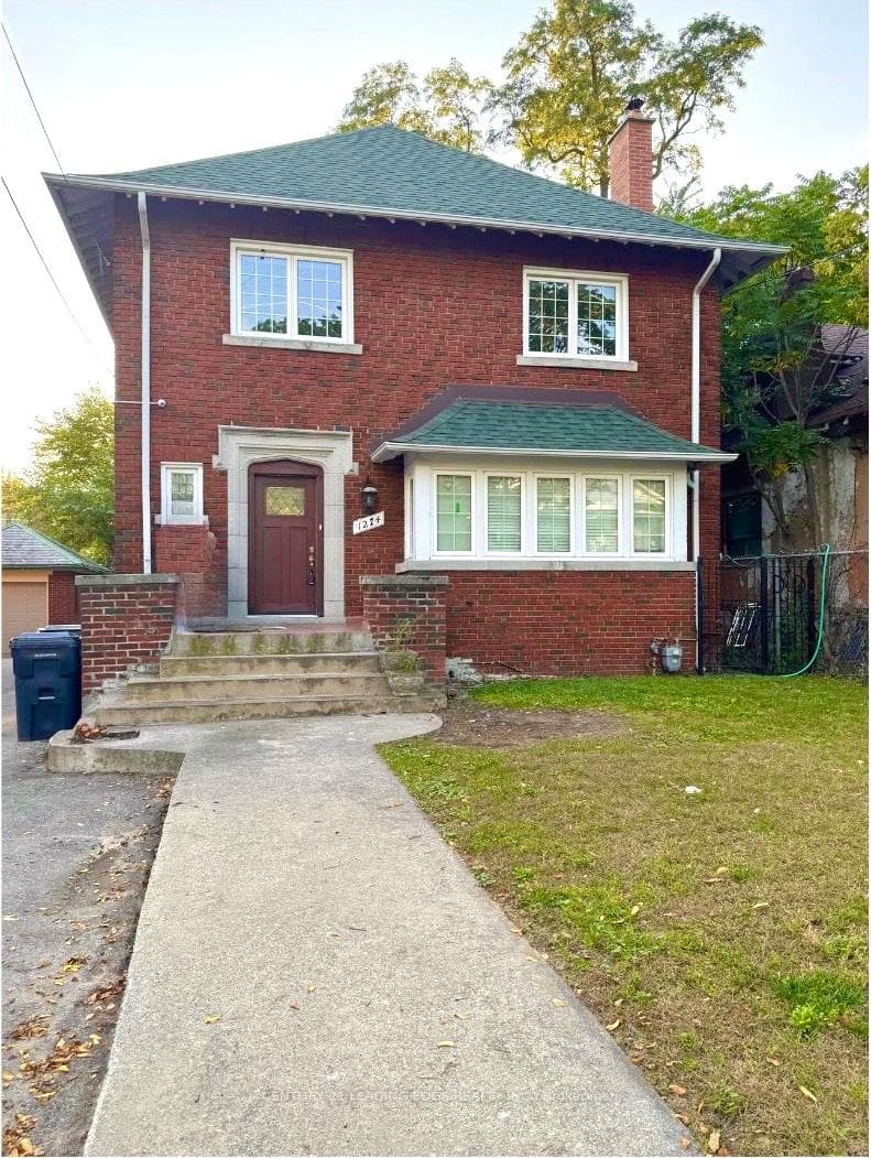 1274 Broadview Avenue, Danforth / East York, ON M4K 2T4 - Photo 1