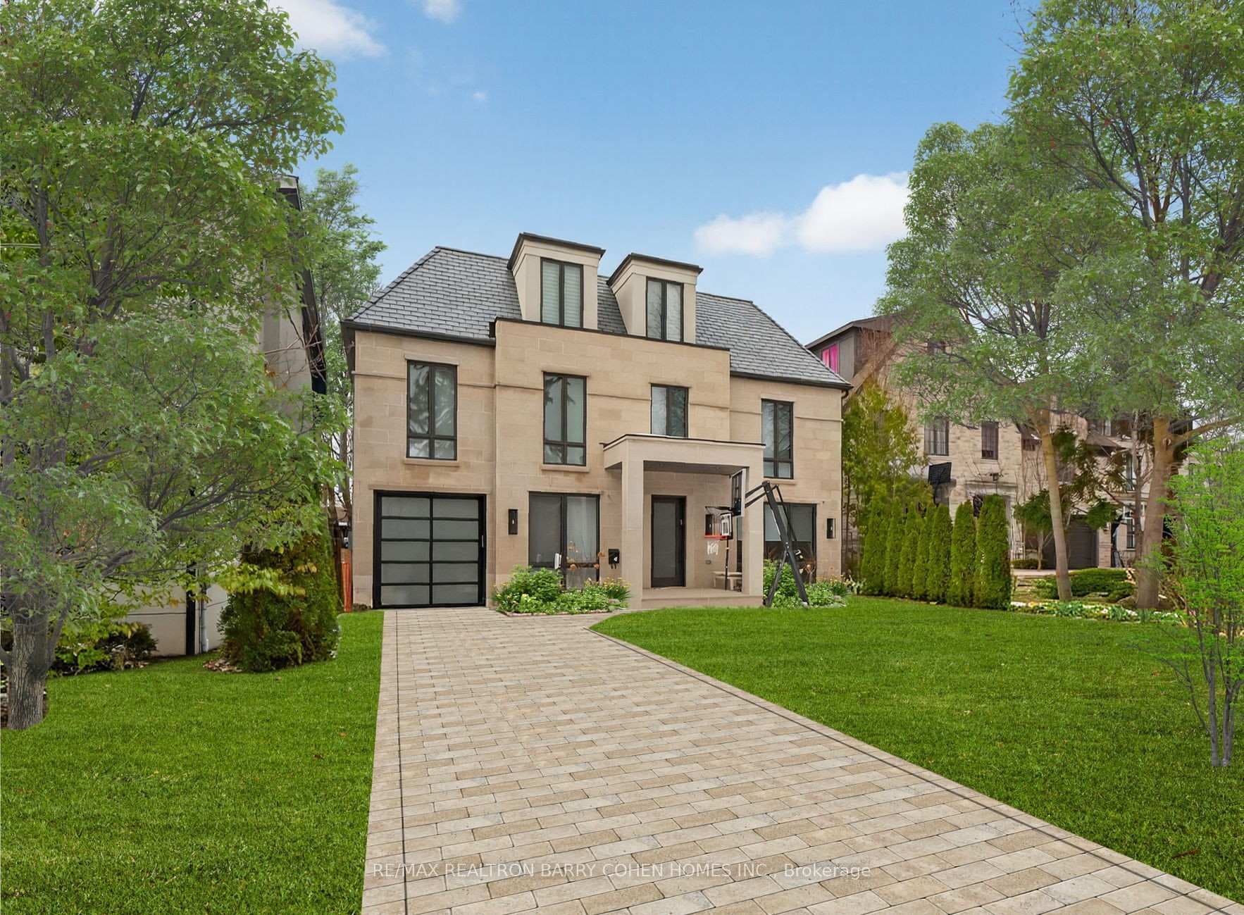 4 Forest Wood, Lawrence Park / Bedford Park, ON M5N 2V6 - Photo 1