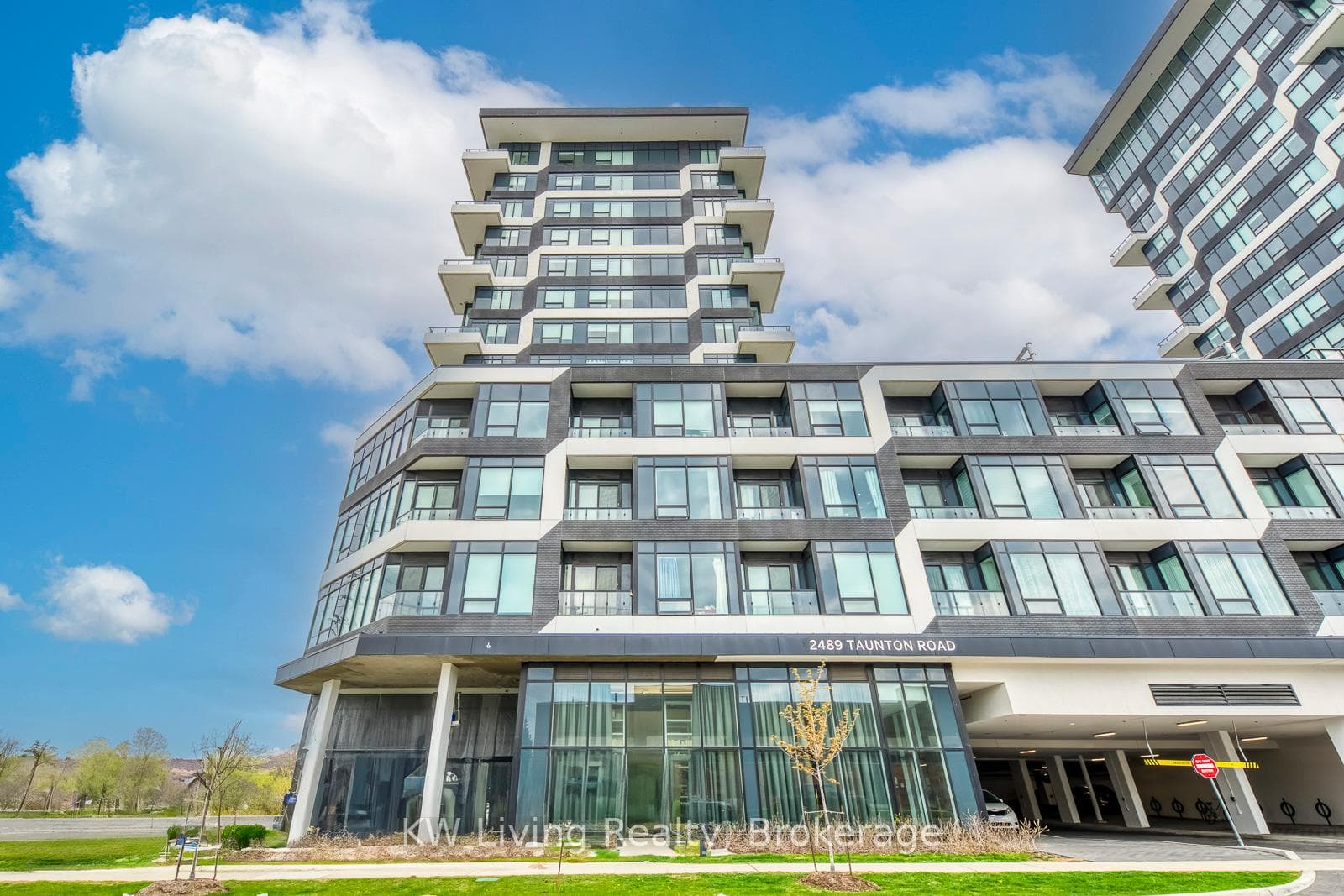 2489 Taunton Road Unit 711, Oakville