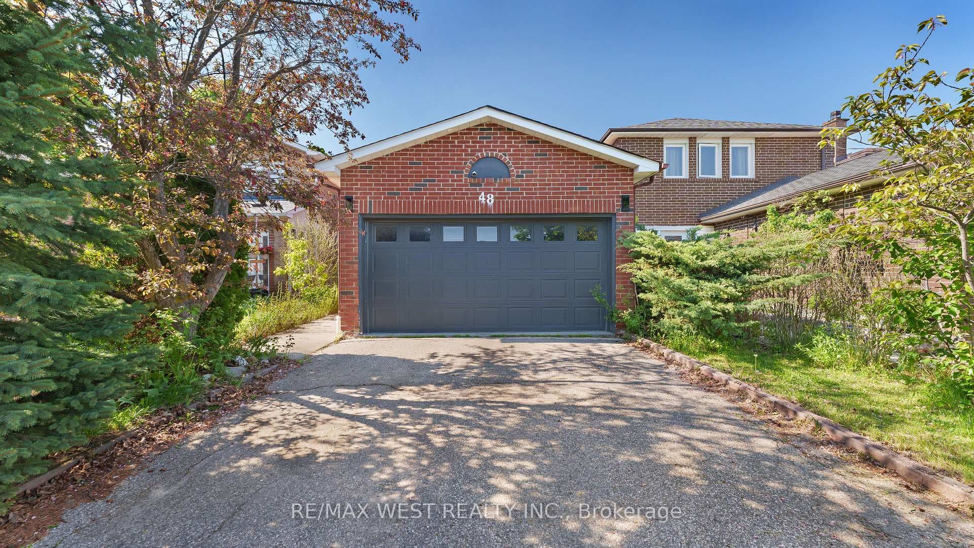48 Gray Crescent, Richmond Hill, ON L4C 5V5 - Photo 1