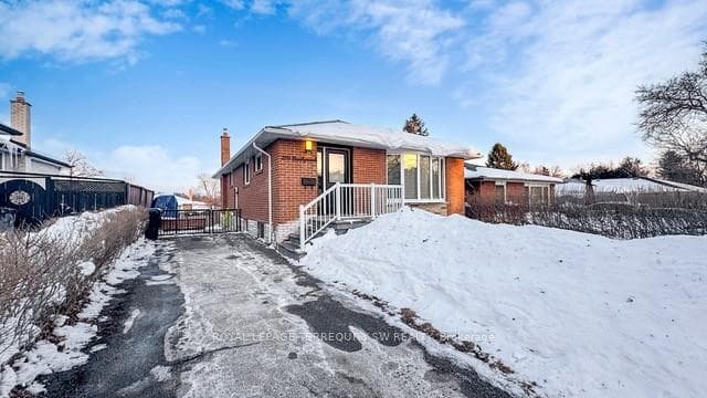 219 Beechgrove Drive Unit Lower Lvl, Rouge / Port Union / Malvern, ON M1E 3Z7 - Photo 1