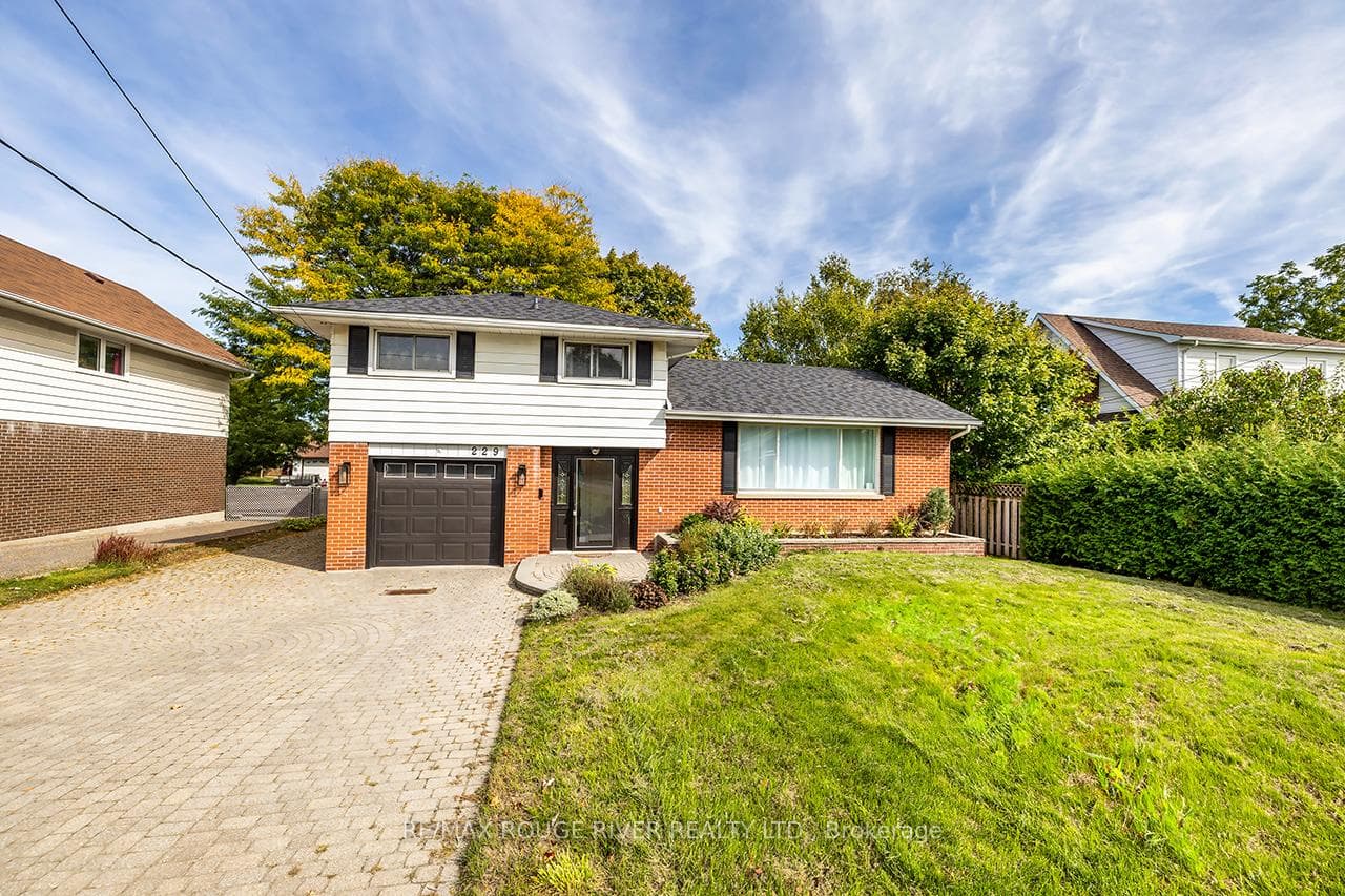 229 Liberty Street, Clarington, ON L1C 2M6 - Photo 1