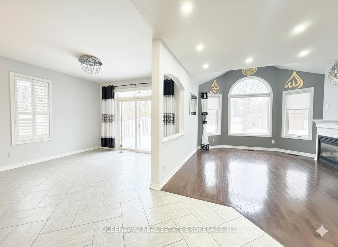 1-271 Ryerson Crescent, Oshawa, ON L1G 8B7 - Photo 1