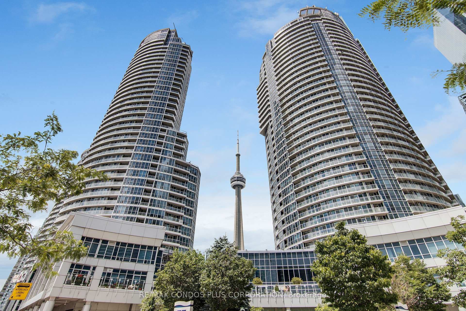 8 York Street Unit 3009, Downtown Toronto / Waterfront, ON M5J 2Y2 - Photo 1