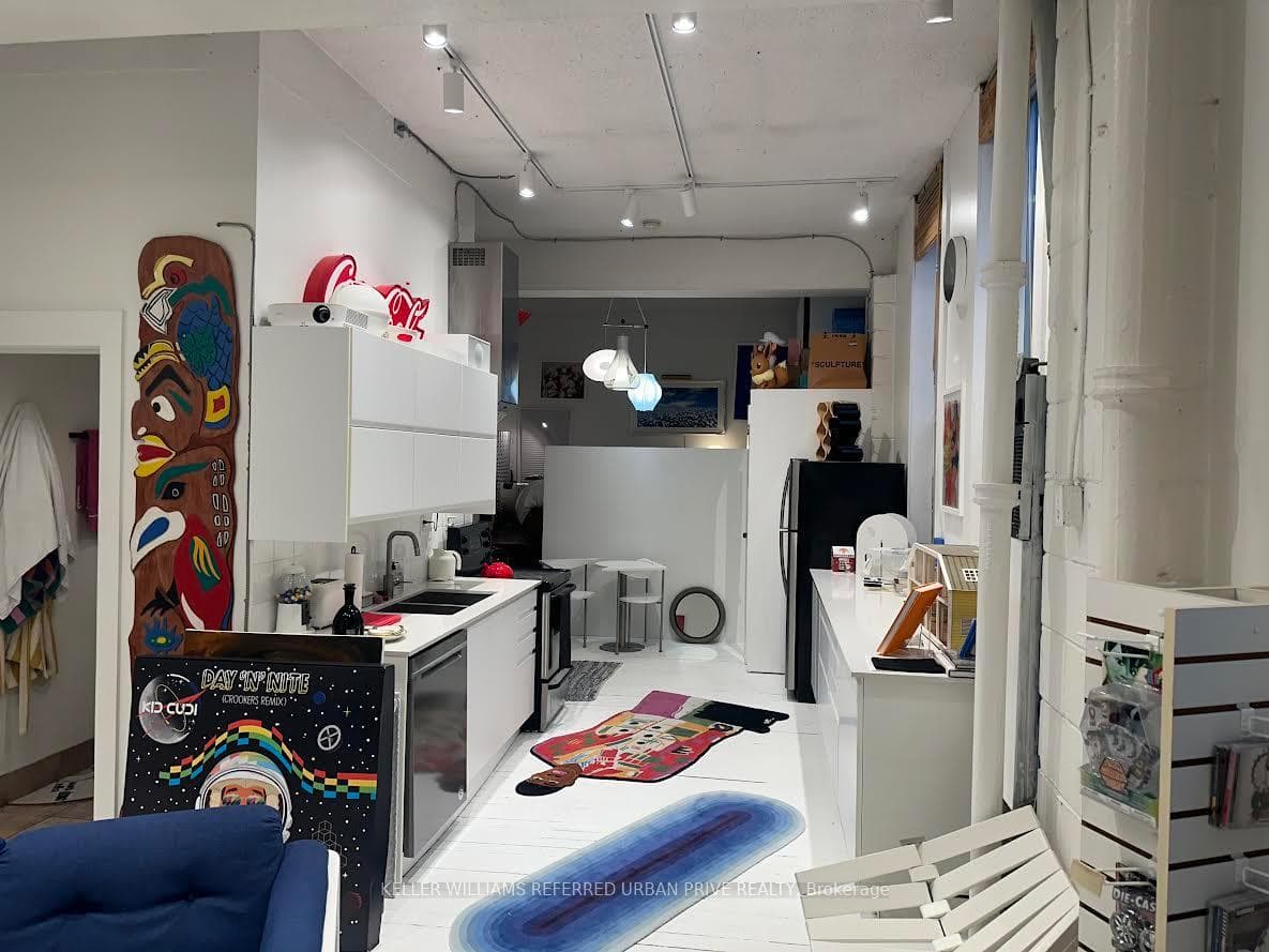 184 Munro Street Unit S2, Toronto E01