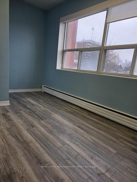 10212 Yonge Street Unit 204, Richmond Hill, ON L4C 3B6 - Photo 1
