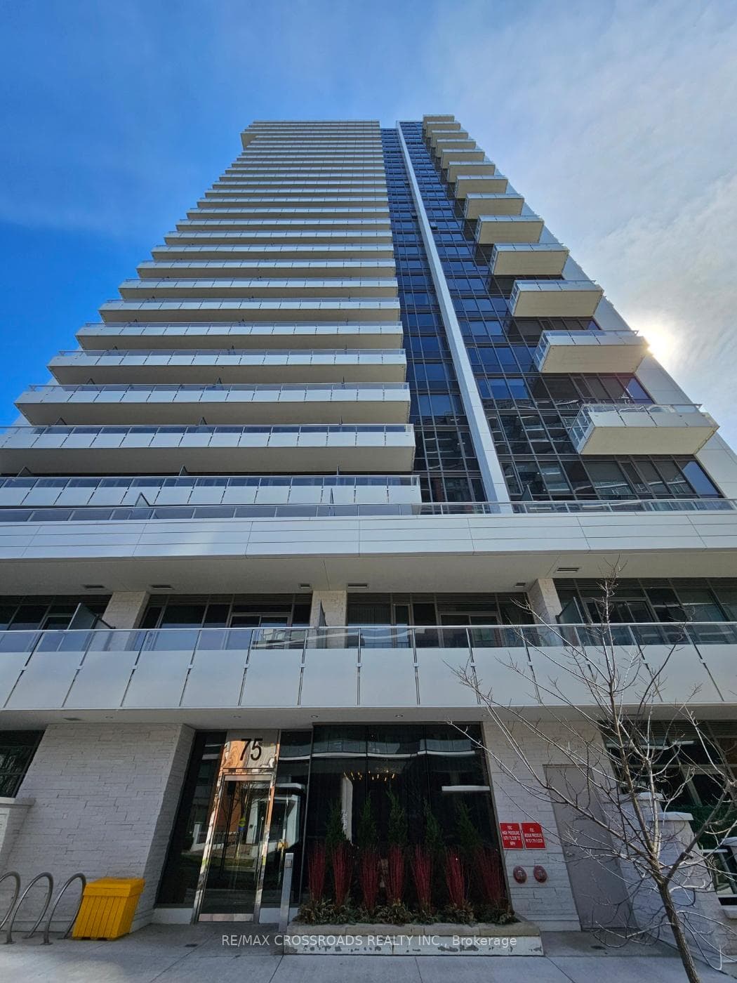 75 Canterbury Place Unit 1102, Thornhill / Willowdale, ON M2N 0L2 - Photo 1