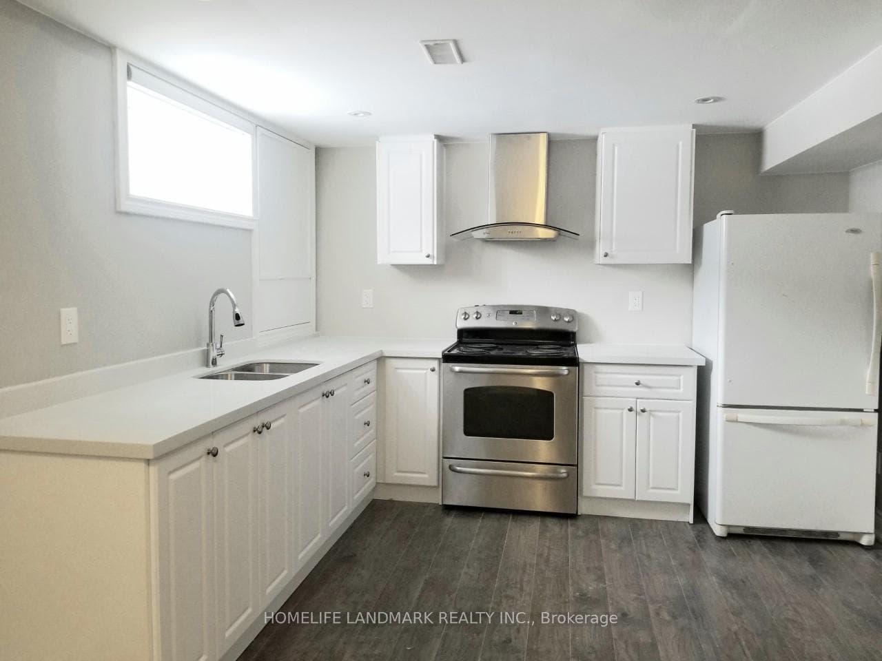 12 Ottawa Court, Aurora, ON L4G 2Y7 - Photo 1
