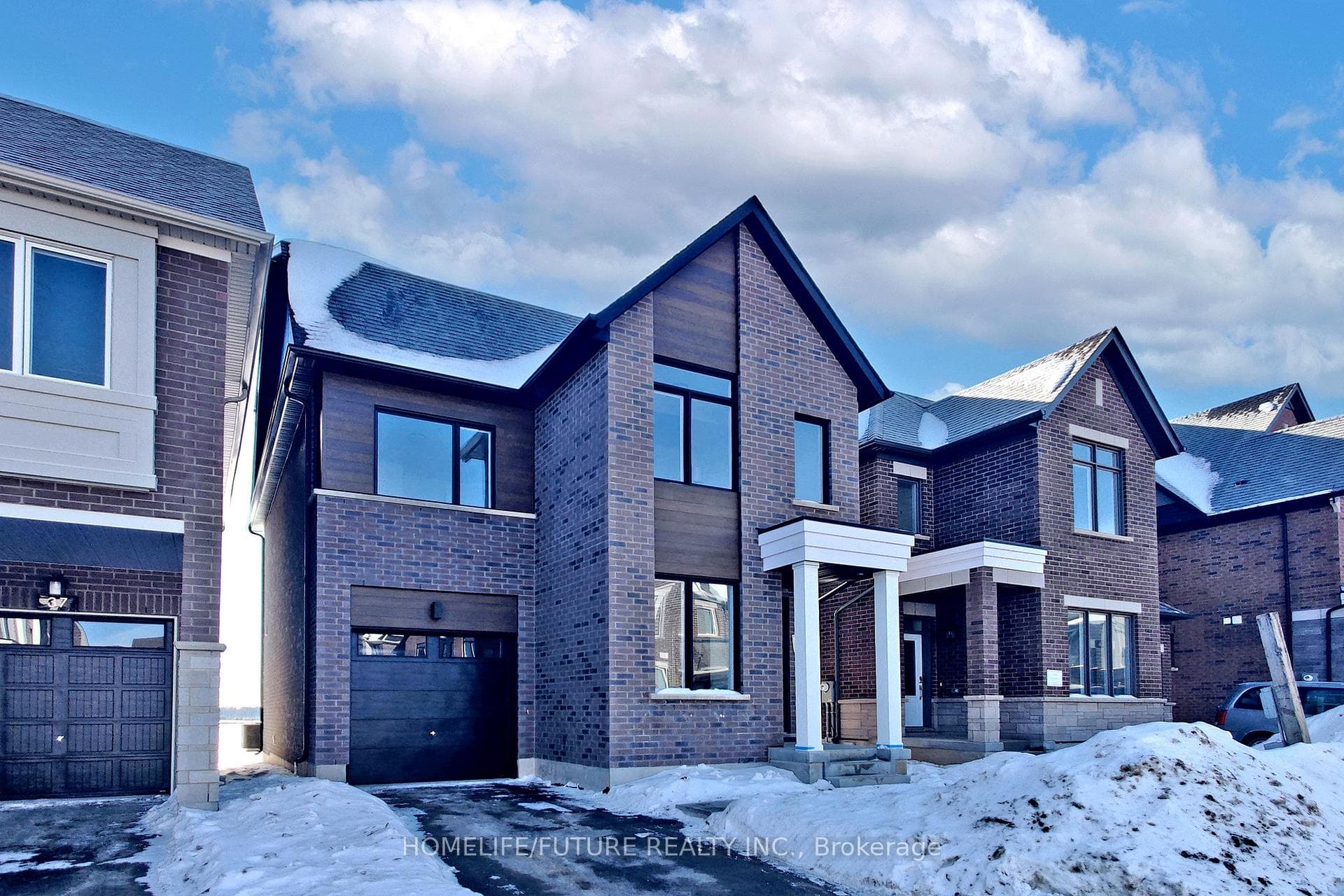 39 Timber Falls Drive, Brampton, ON L7A 0B8 - Photo 1