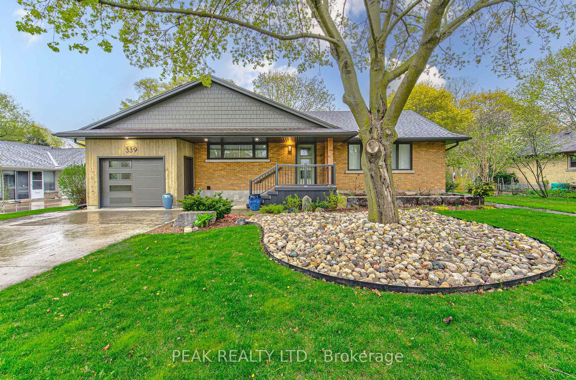 339 Grandview Avenue, Wilmot