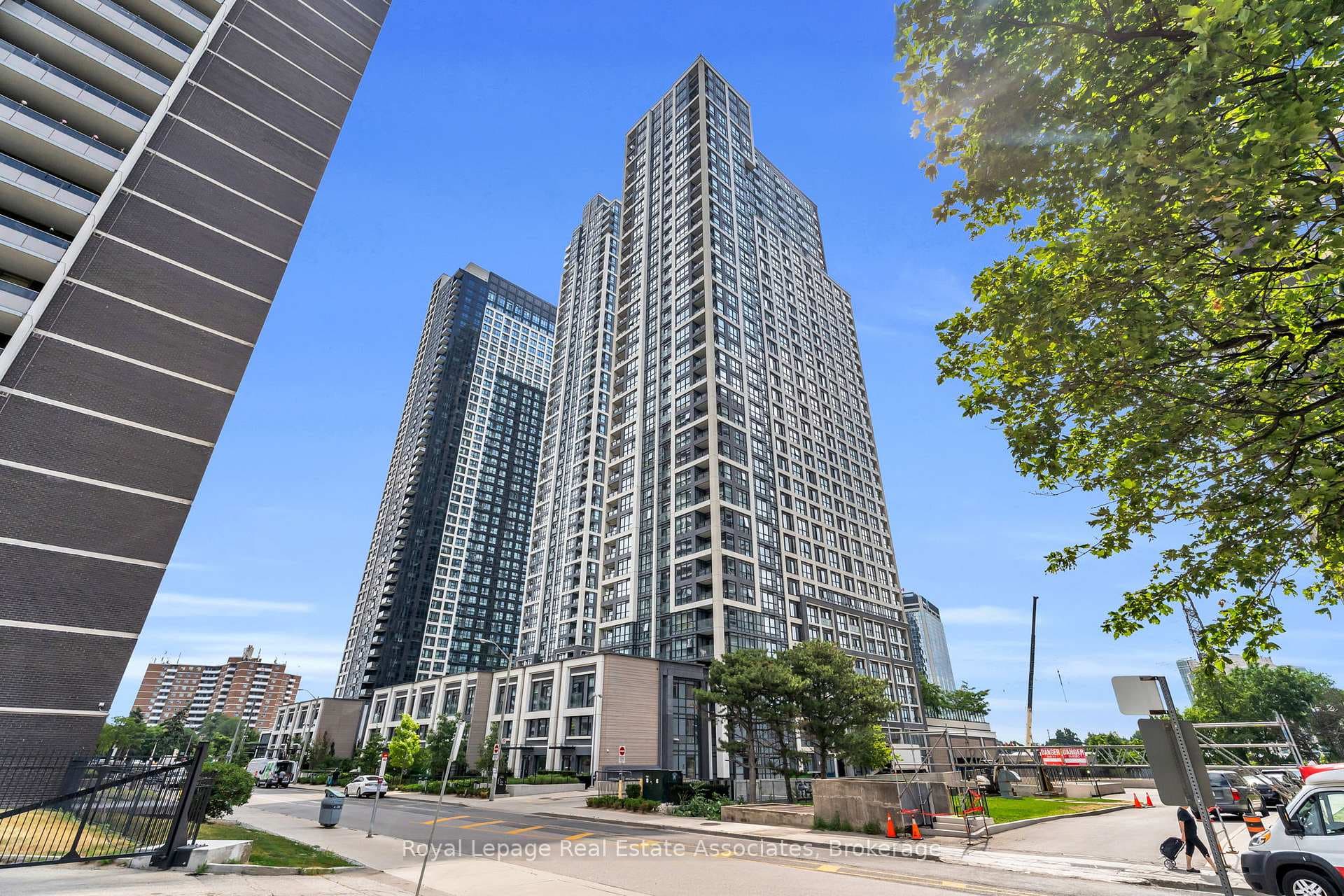 5 Mabelle Avenue Unit 1831, Etobicoke (Islington / Rexdale), ON M9A 0C8 - Photo 1