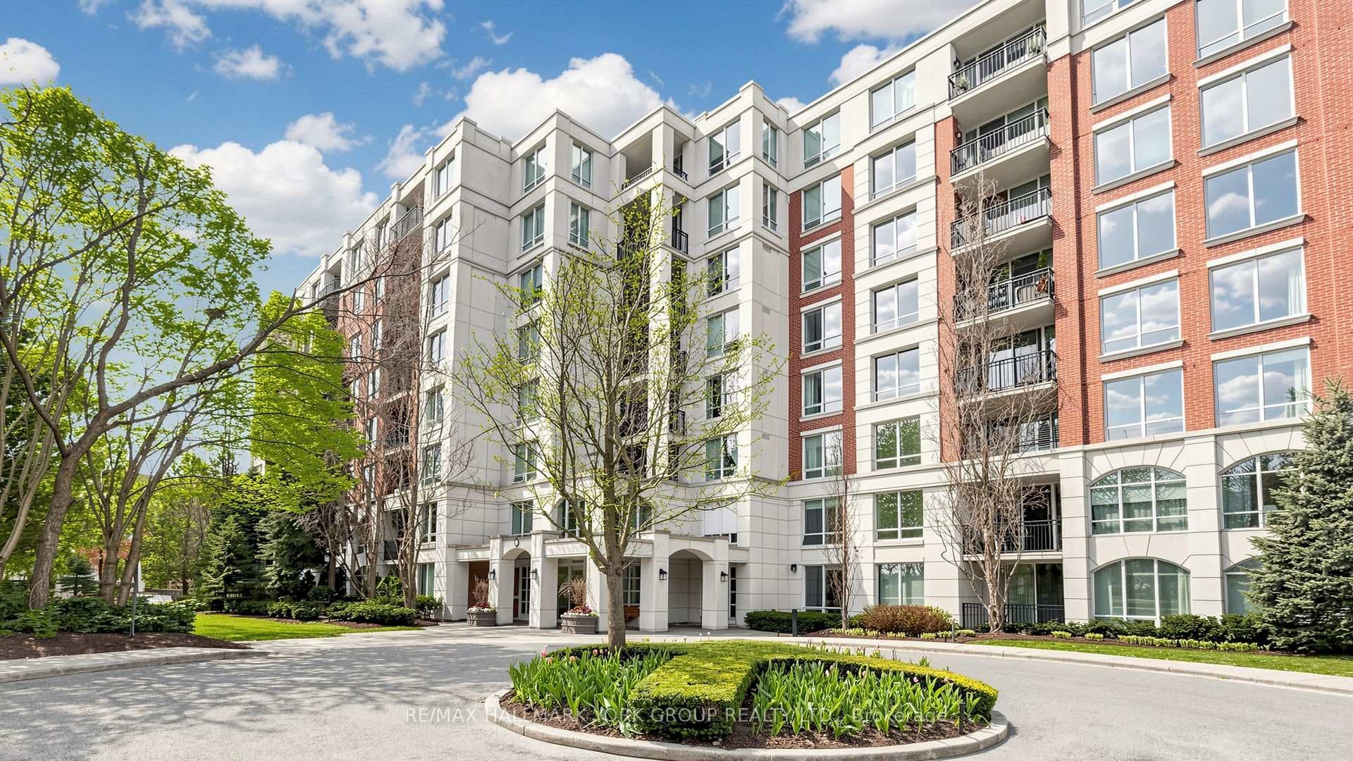 18 William Carson Crescent Unit 120, Bridle Path / York Mills / Hoggs Hollow, ON M2P 2H2 - Photo 1