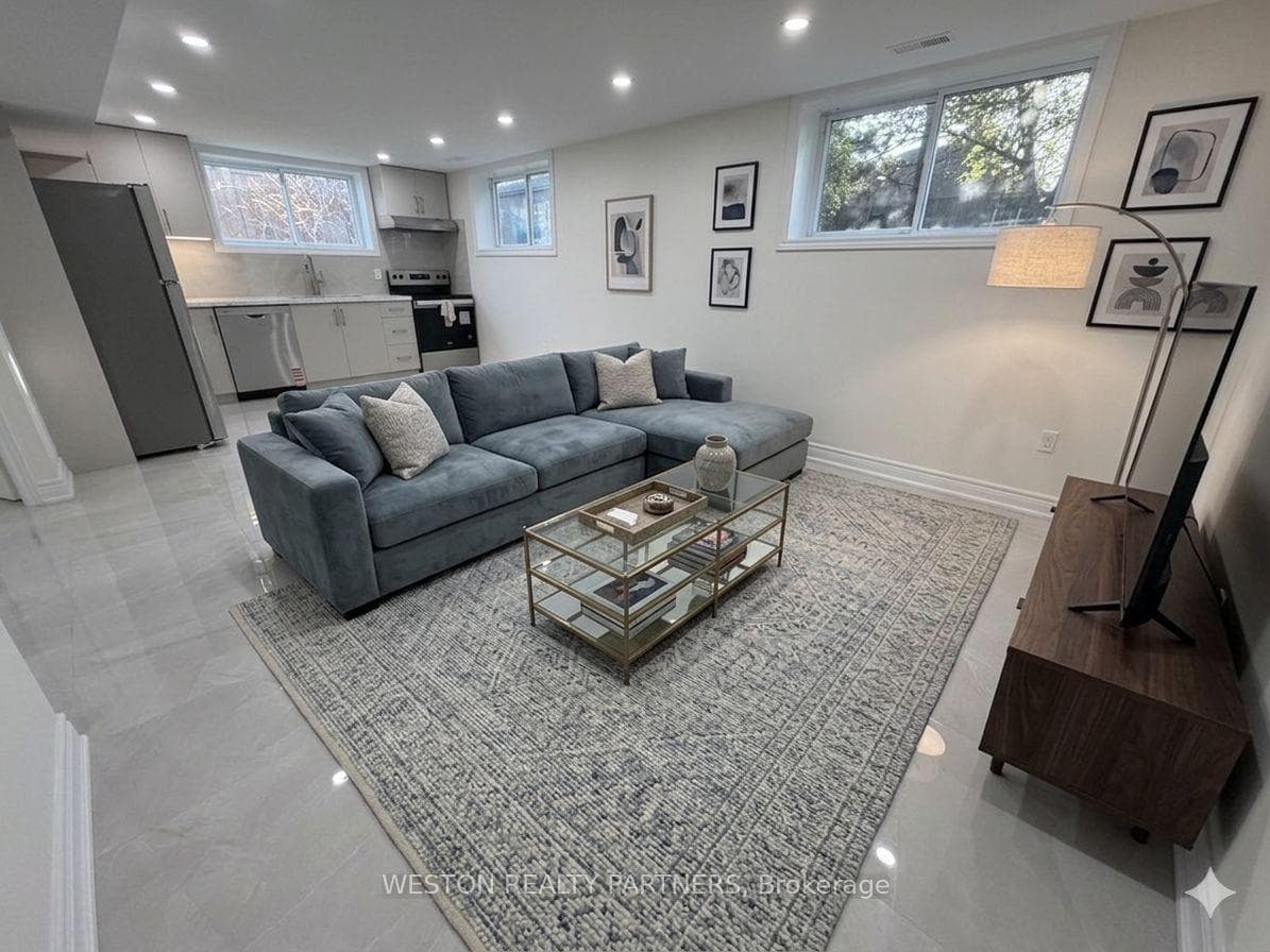 6 Rita Court Unit Lower, Hamilton