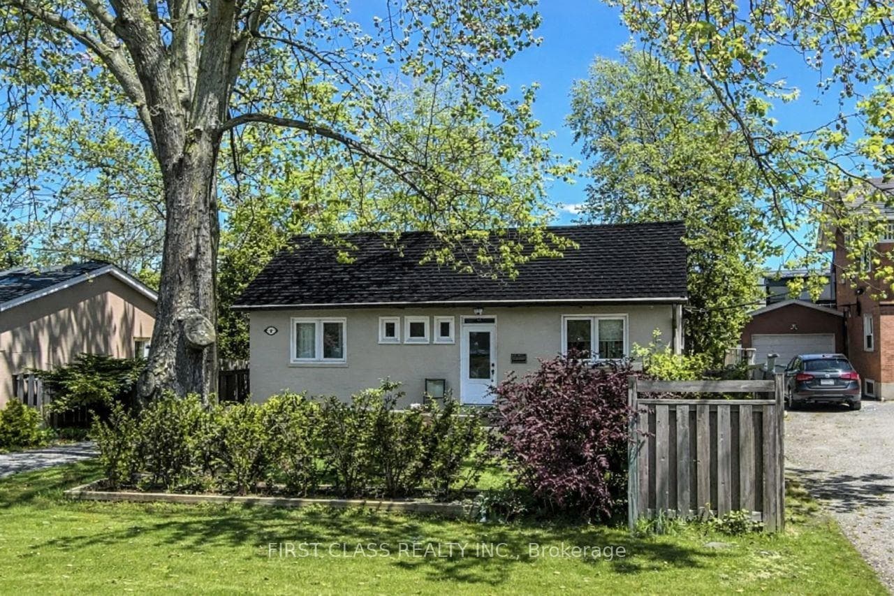 48 Overton Crescent, Don Mills / Parkwoods / Victoria Village, ON M3B 2V2 - Photo 1