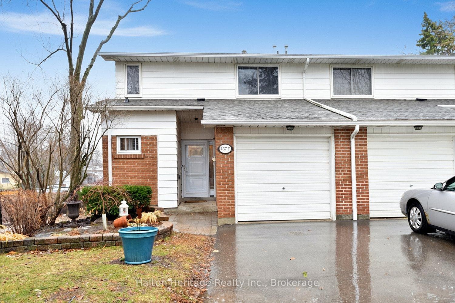 457 Woodview Rd. Road Unit Unit 7, Burlington, ON L7N 2Z9 - Photo 1