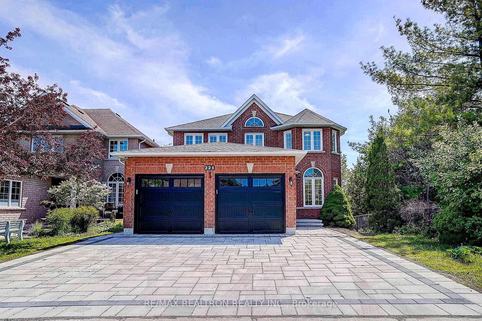 221 Humberland Drive, Richmond Hill, ON L4E 3T3 - Photo 1
