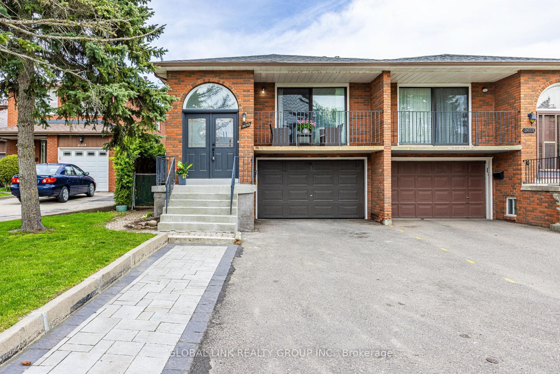 2603 Chisholm Court, Mississauga