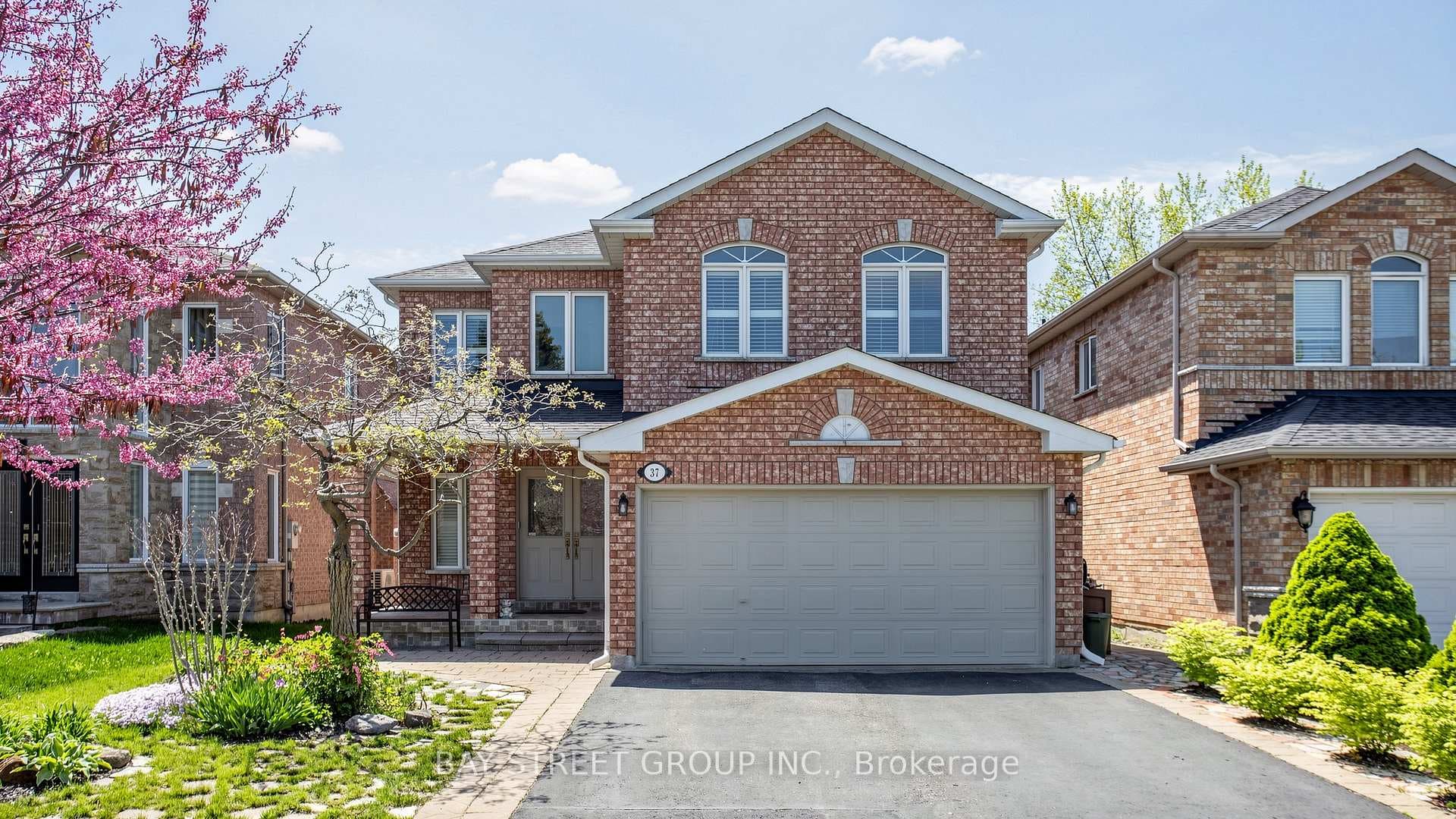 37 Bayswater Avenue, Richmond Hill, ON L4E 4E5 - Photo 1
