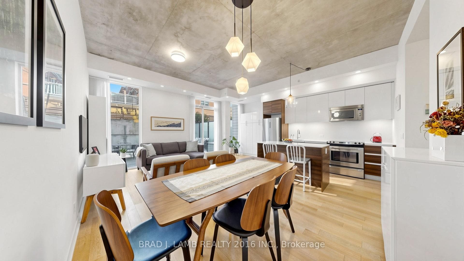 1238 Dundas Street Unit TH102, Riverdale / Leslieville, ON M4M 2T8 - Photo 1