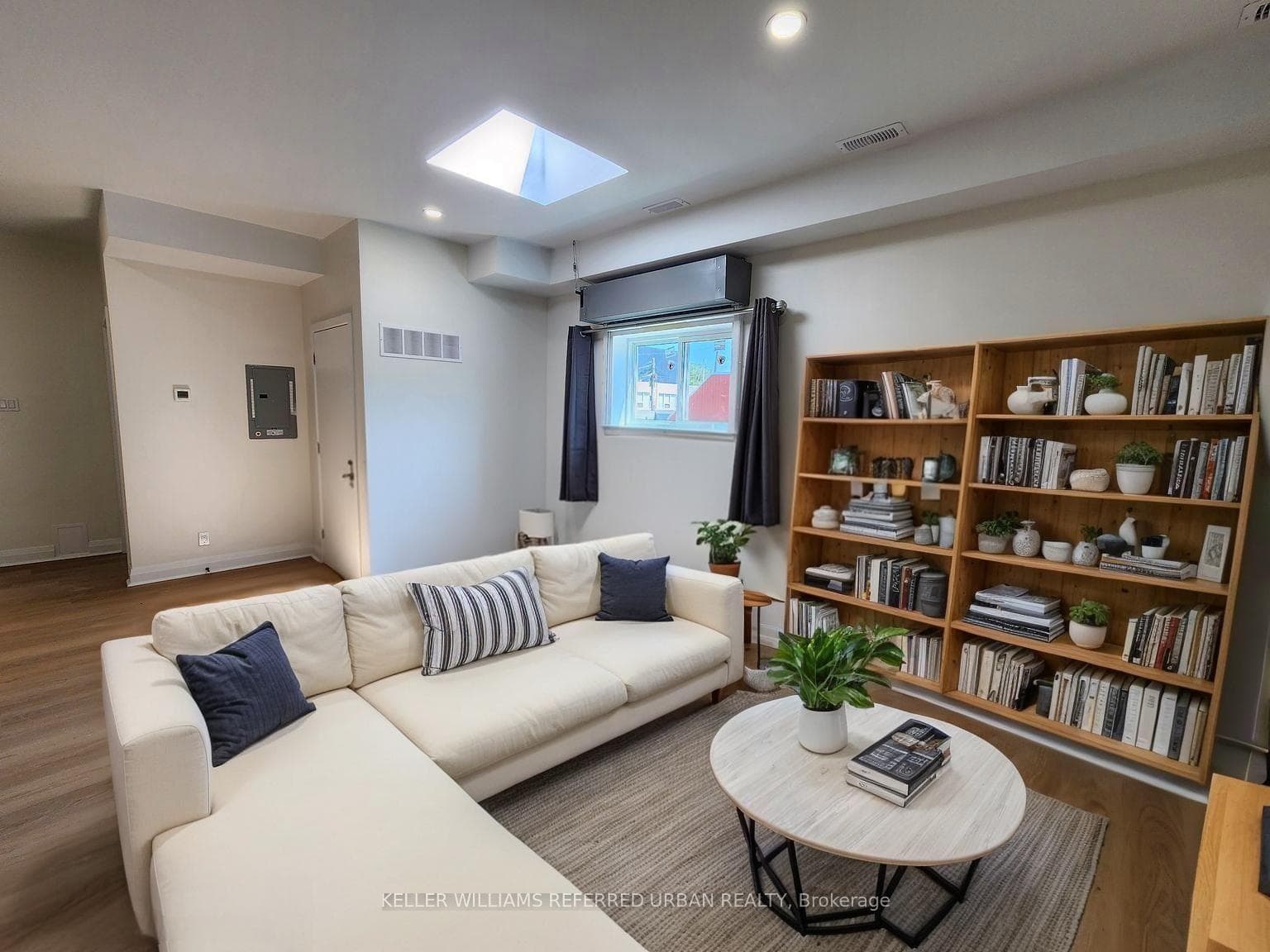 998 Bloor Street Unit 3, Bloor West Village / Swansea, ON M6H 1L8 - Photo 1