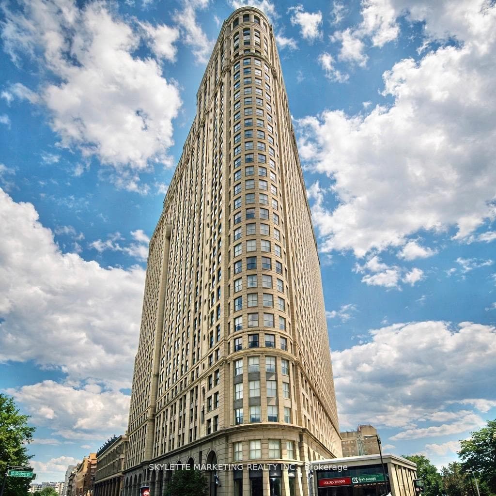 25 The Esplanade N/A Unit 3022, Regent Park / Cabbagetown / St. James Town, ON M5E 1W5 - Photo 1