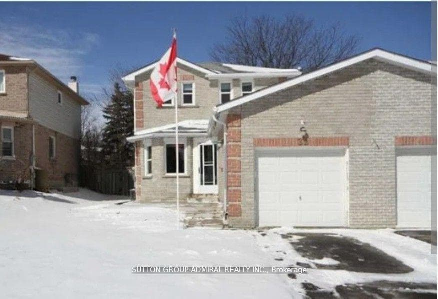 32 Magani Drive, Bradford West Gwillimbury, ON L3Z 2S7 - Photo 1