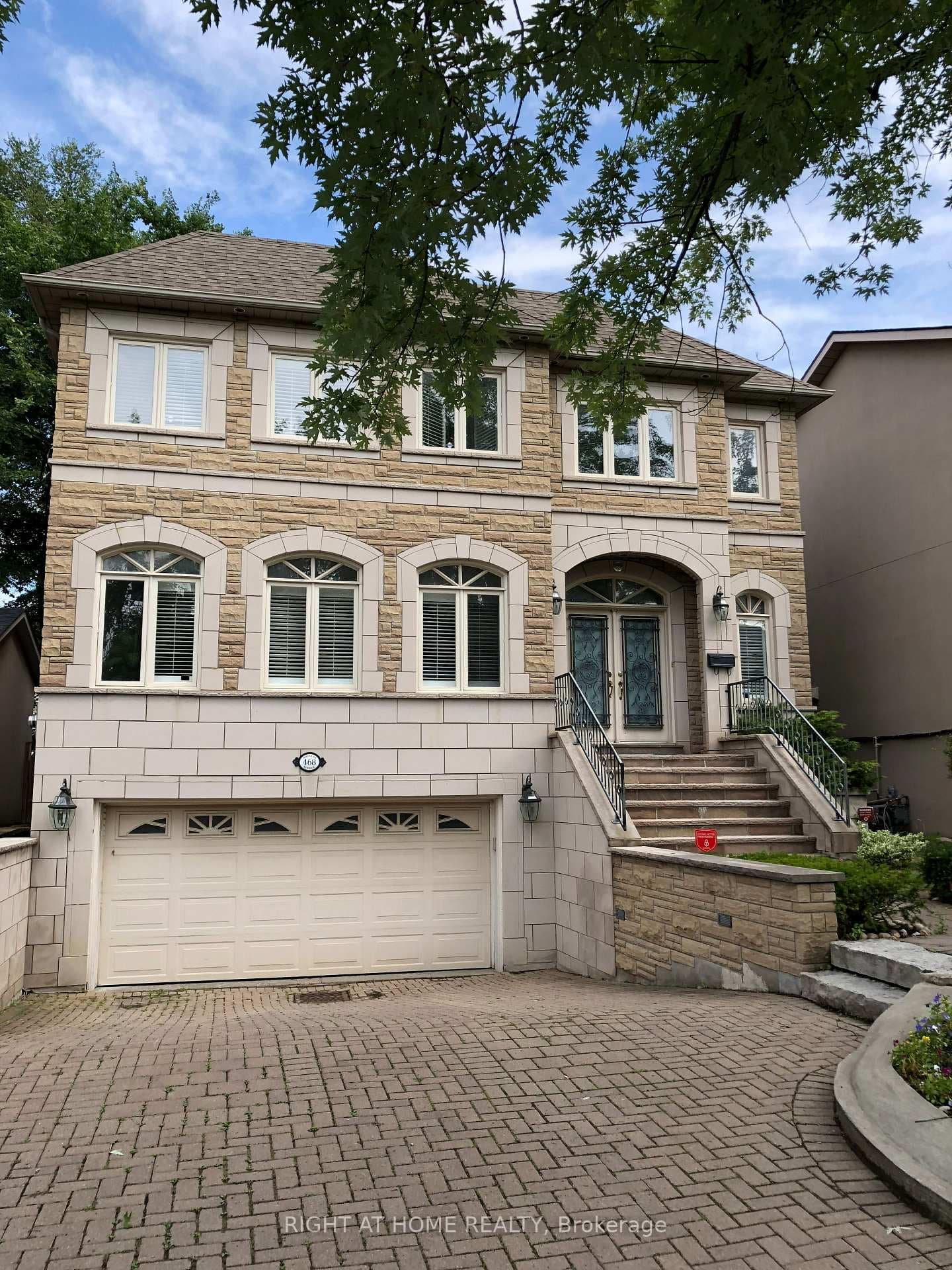 468 Douglas Avenue, Lawrence Park / Bedford Park, ON M5M 1H5 - Photo 1