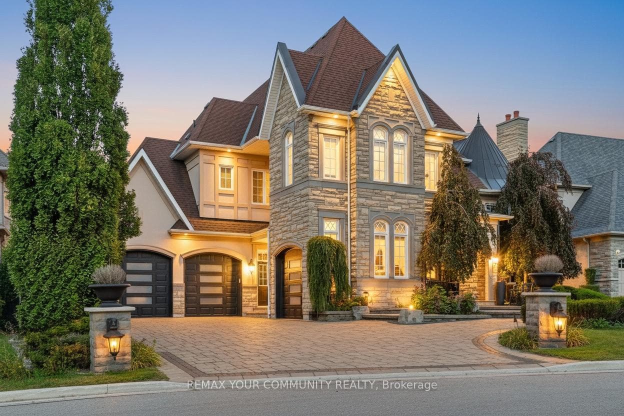 22 Longthorpe Court, Aurora, ON L4G 0K4 - Photo 1