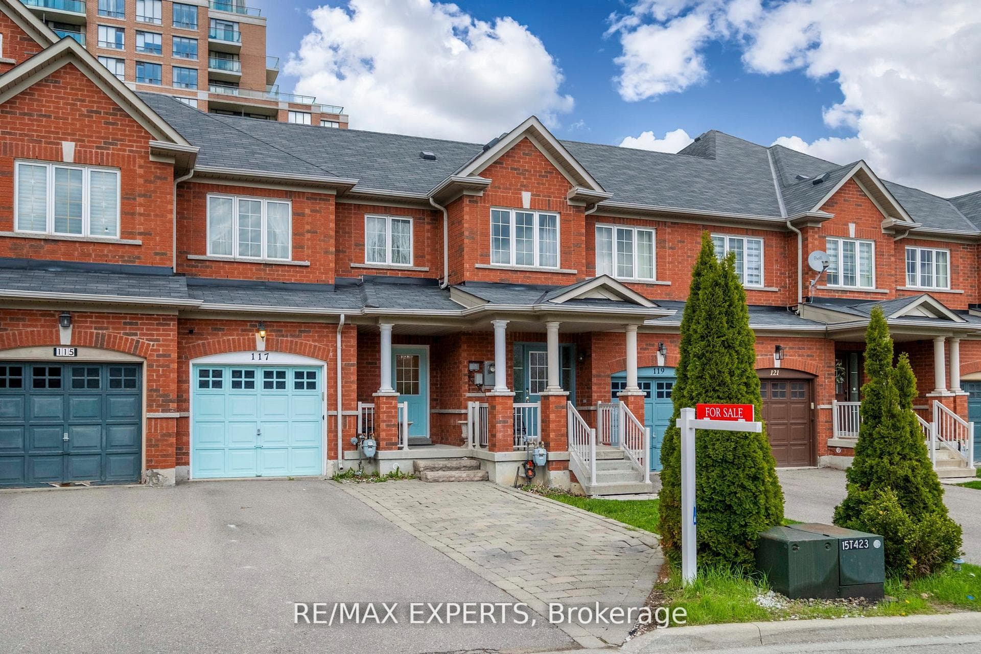 117 Revelstoke Crescent, Richmond Hill, ON L4B 4T5 - Photo 1