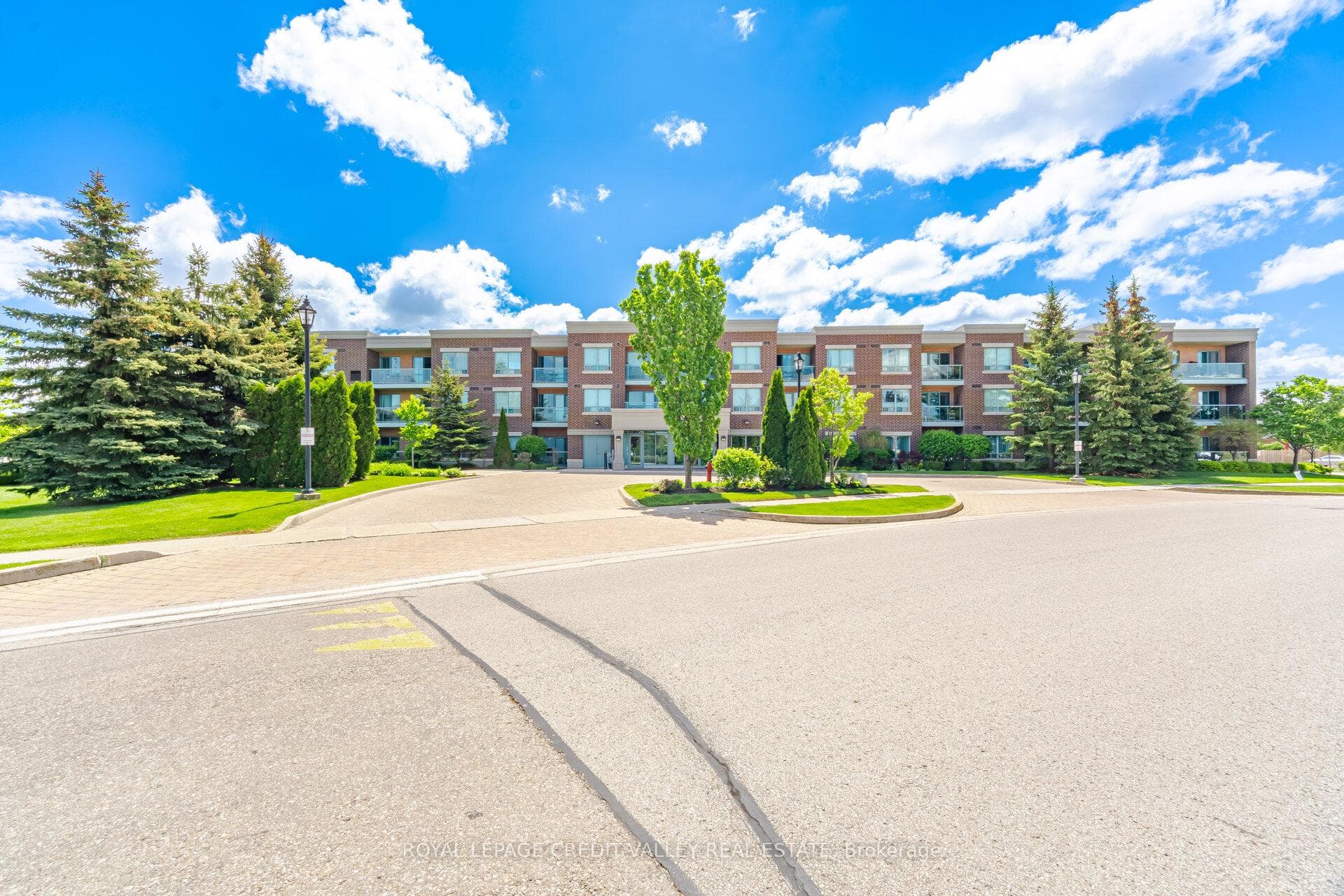 25 Via Rosedale N/A Unit 108, Brampton, ON L7C 1C5 - Photo 1