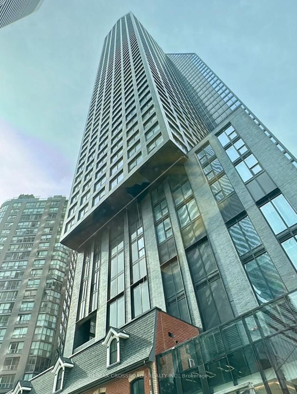 8 Wellesley Street Unit 3209, Downtown Toronto / Waterfront, ON M4Y 0J5 - Photo 1
