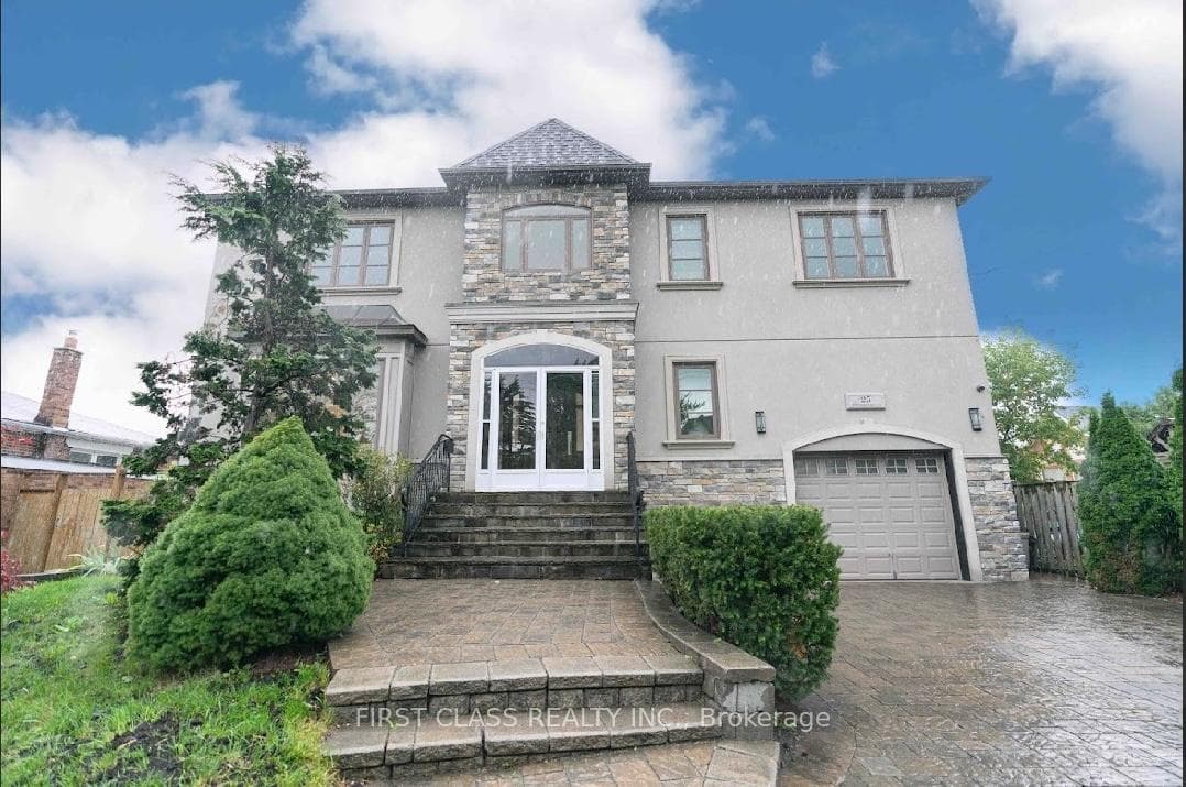 25 Dresden Road, North York (Bathurst Manor / Clanton Park), ON M3H 1W8 - Photo 1