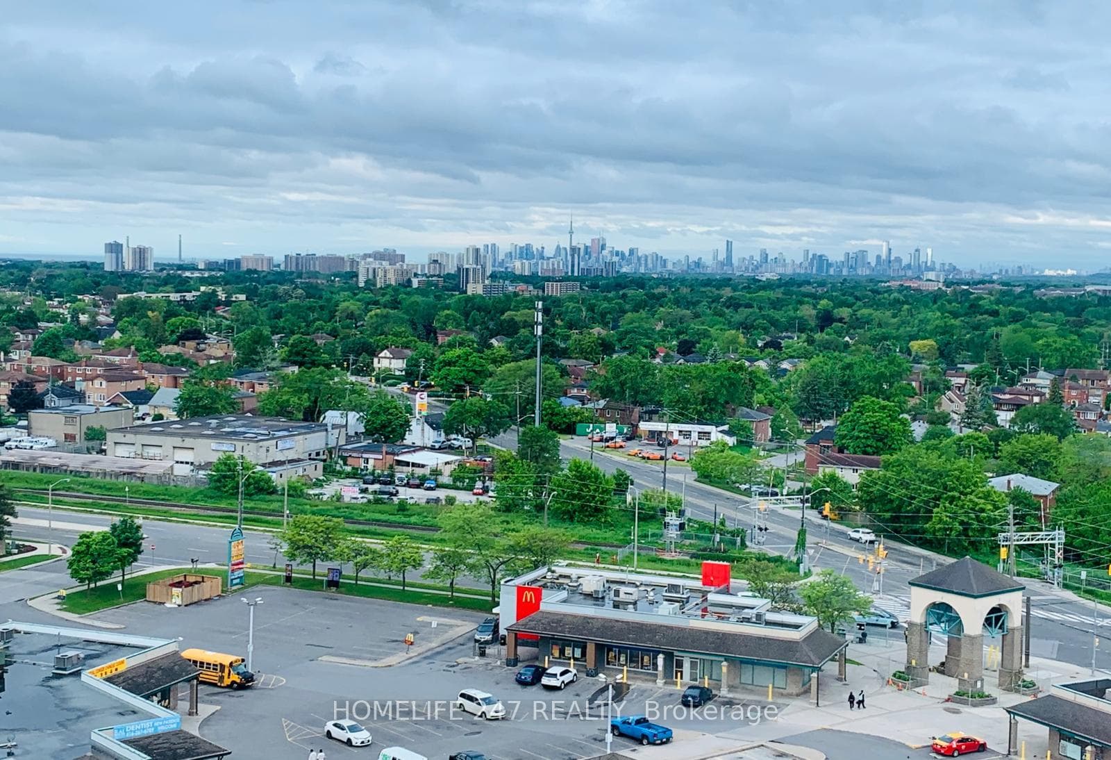 5 Greystone Walk Drive Unit 1502, Toronto E04