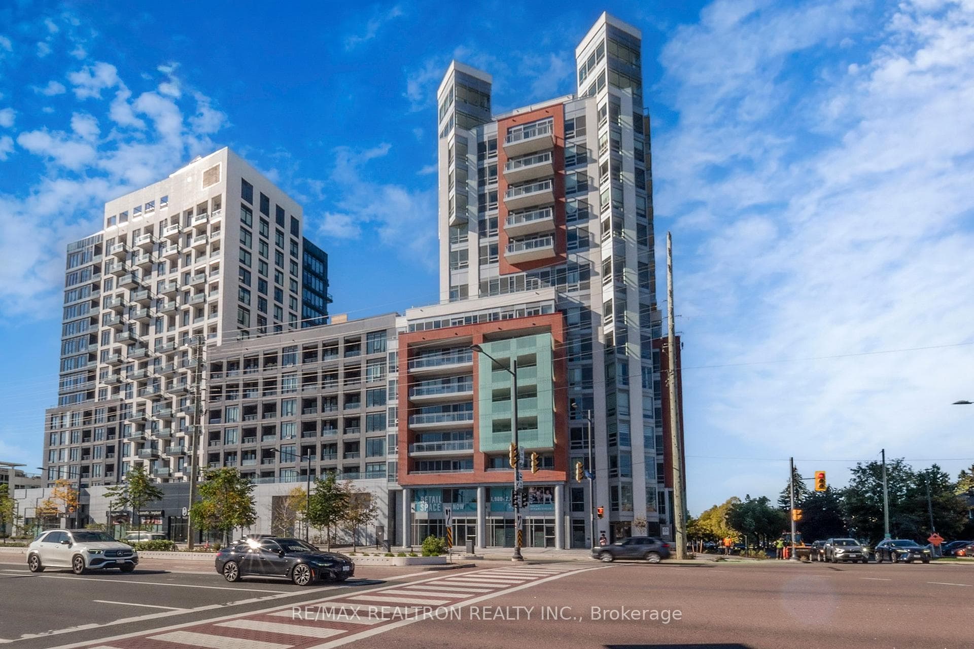8888 Yonge Street Unit 1204, Richmond Hill, ON L4C 6Z1 - Photo 1