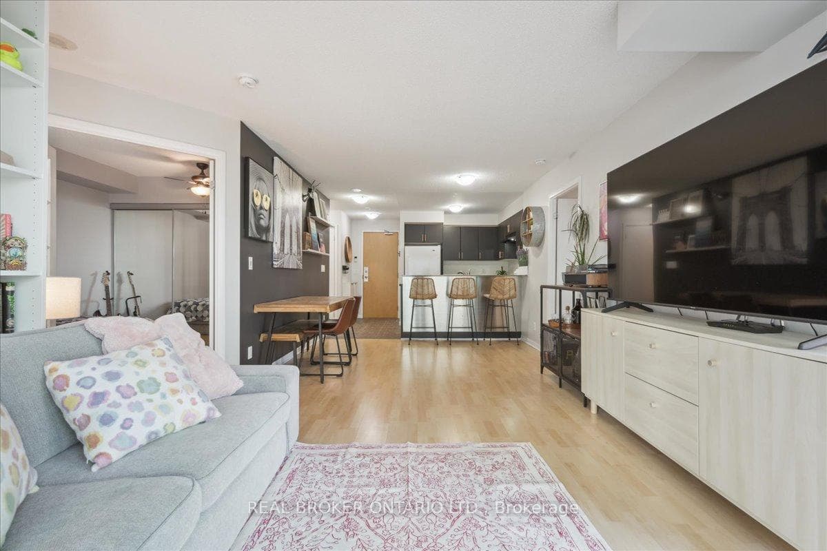 185 Legion Road Unit 608, Liberty Village / Parkdale / South Parkdale, ON M8Y 0A1 - Photo 1