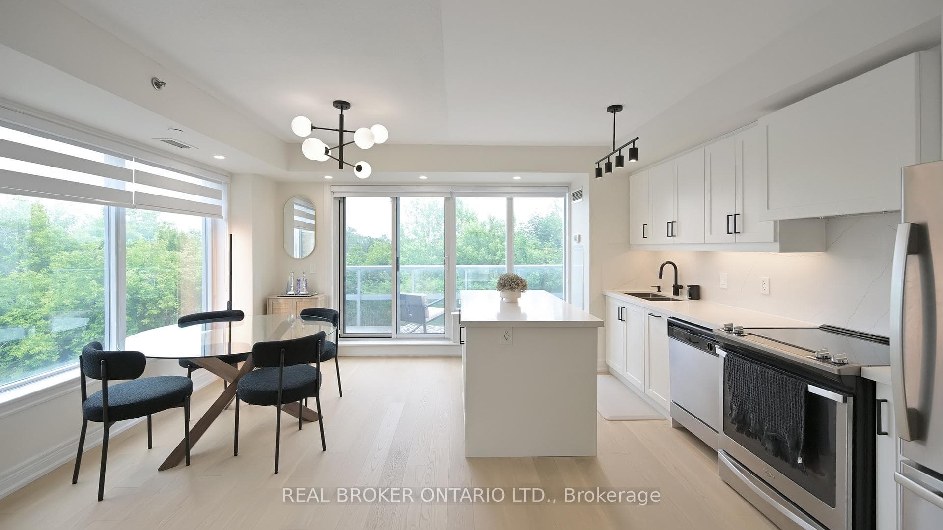 701 Sheppard Avenue Unit 415, North York (Bathurst Manor / Clanton Park), ON M3H 0B2 - Photo 1