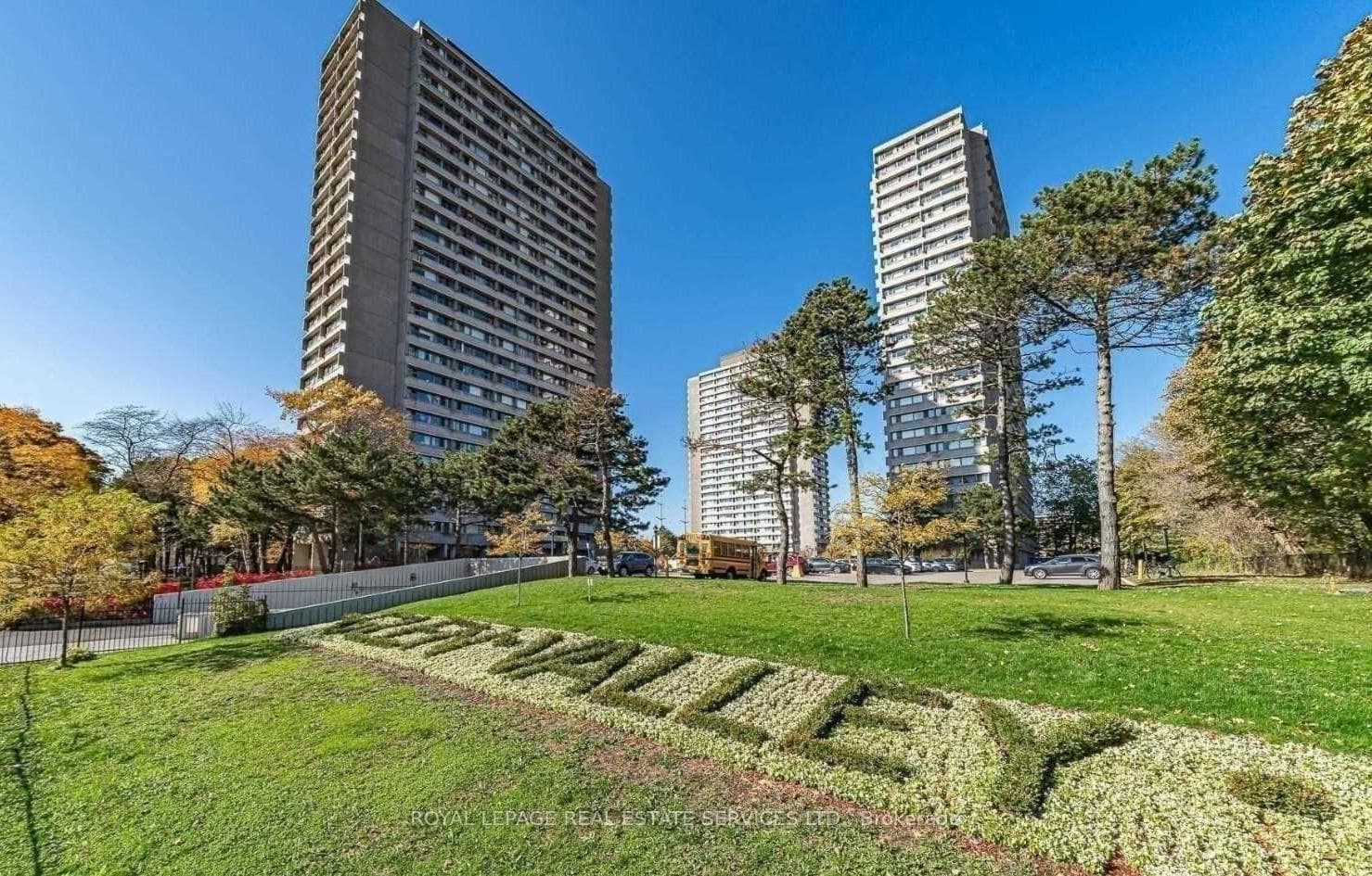 735 Don Mills Road Unit 2707, Flemingdon Park / Don Mills, ON M3C 1T1 - Photo 1