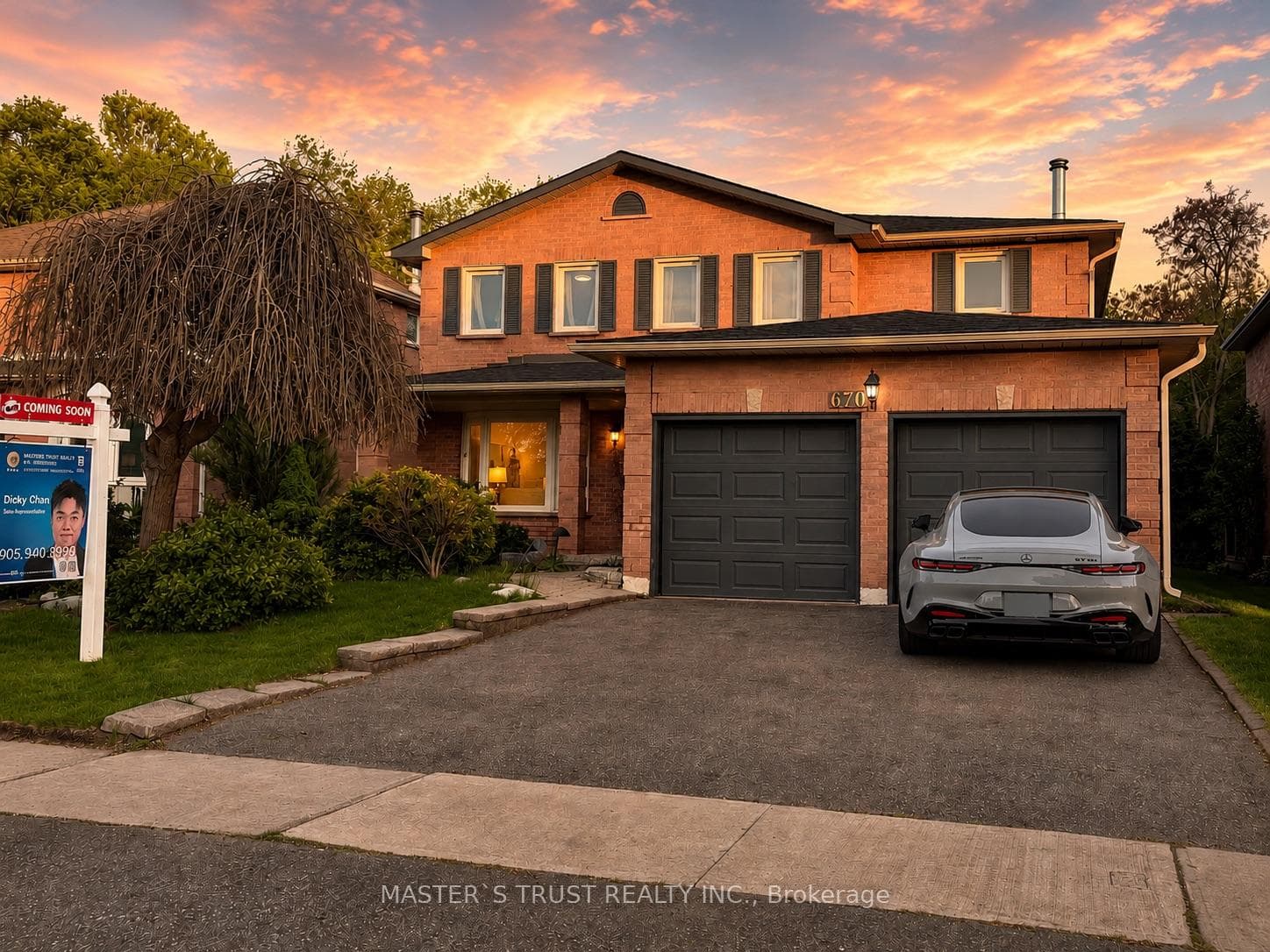 670 Leslie Valley Drive, Newmarket