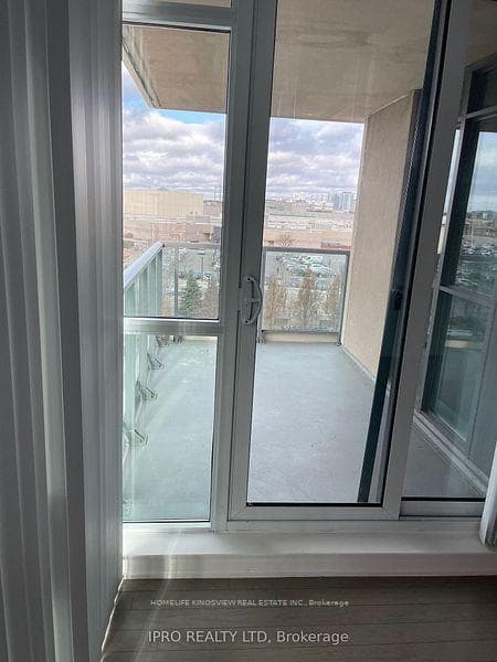 215 Sherway Gardens Road Unit 507, Toronto W08