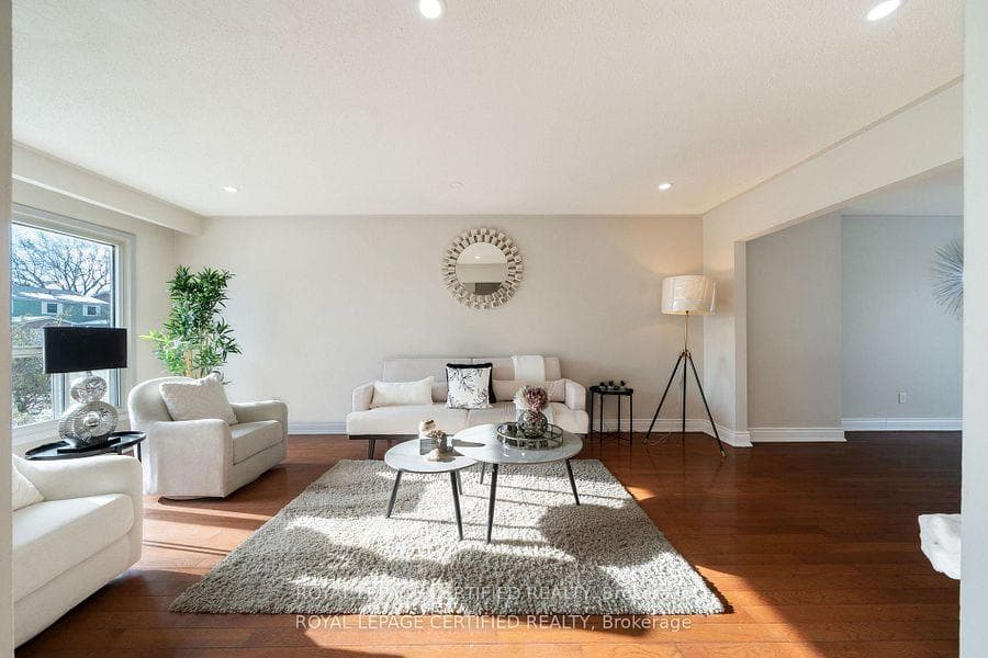 3333 Mainsail Crescent, Mississauga, ON L5L 1H3 - Photo 1