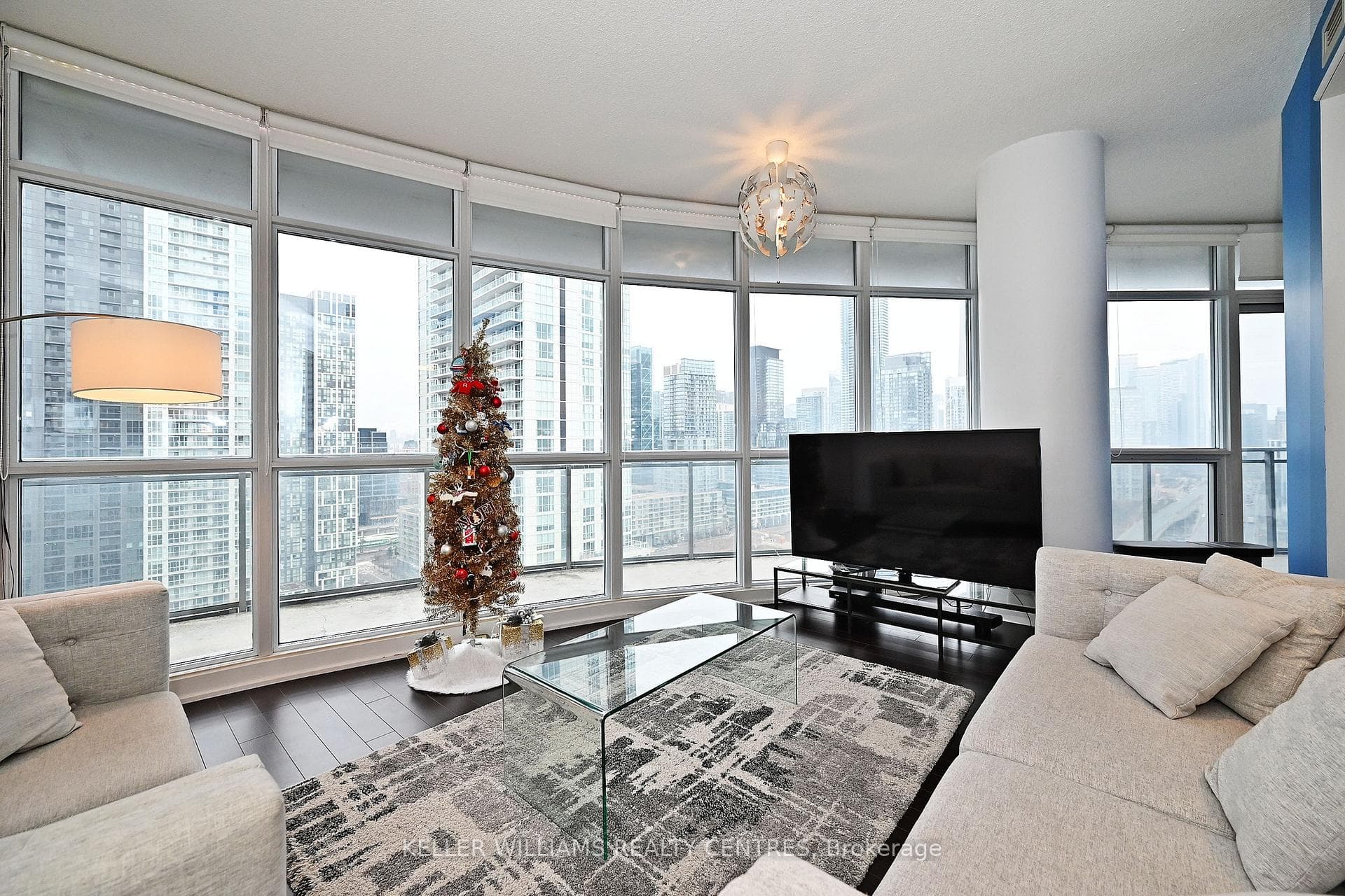 38 Dan Leckie Way Unit 2808, Downtown Toronto / Waterfront, ON M5V 2V6 - Photo 1